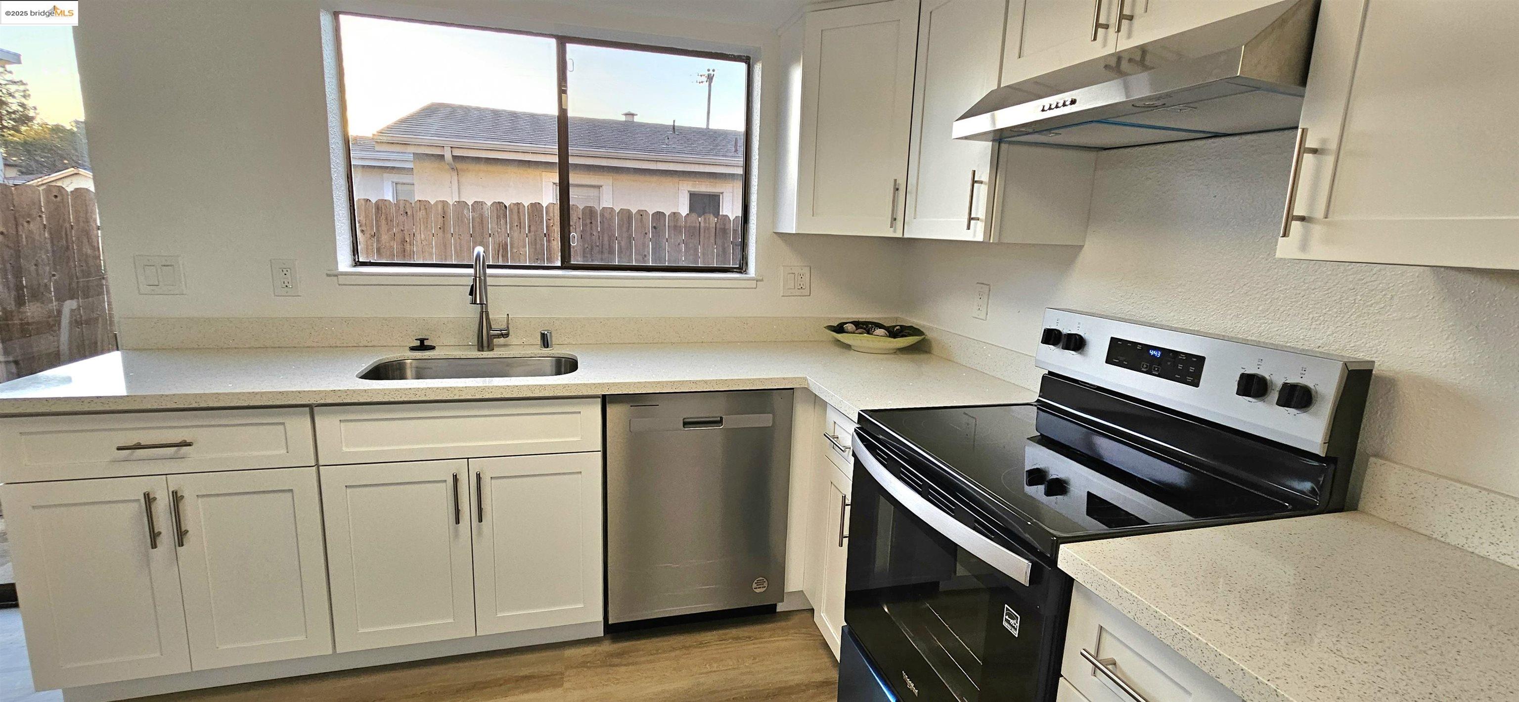 Photo #8: 41087711 Listing: Photo #8