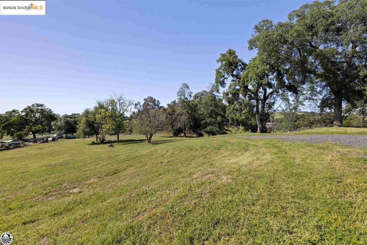 Detail Gallery Image 13 of 37 For 11391 Algerine Rd., Jamestown,  CA 95327 - 1 Beds | 1 Baths