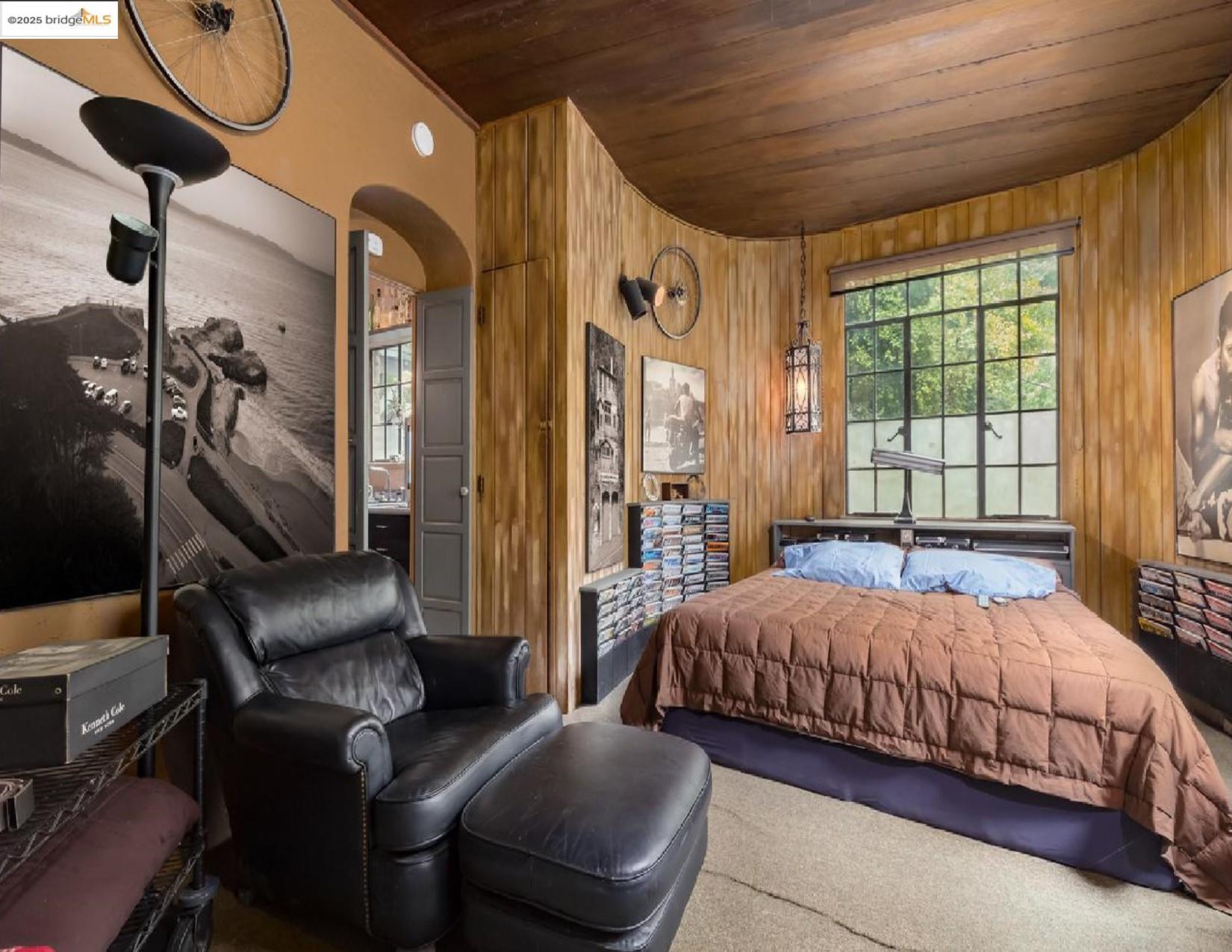 Detail Gallery Image 13 of 18 For 7361 Claremont Ave, Oakland,  CA 94705 - 10 Beds | 5 Baths