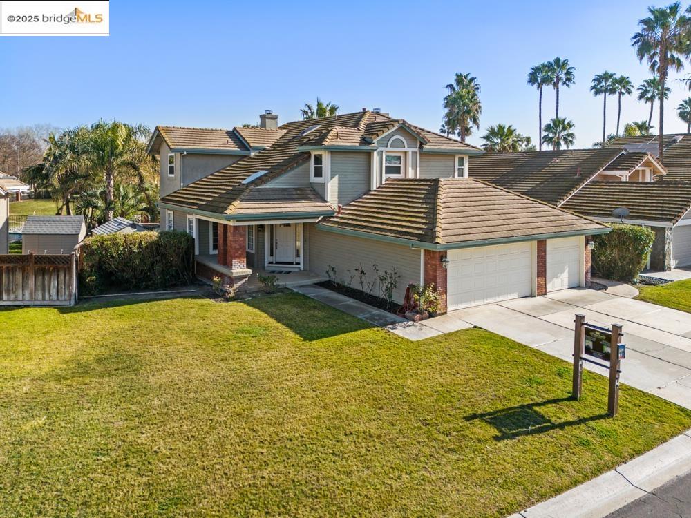 Detail Gallery Image 1 of 1 For 2215 Colonial Ct, Discovery Bay,  CA 94505 - 4 Beds | 3 Baths