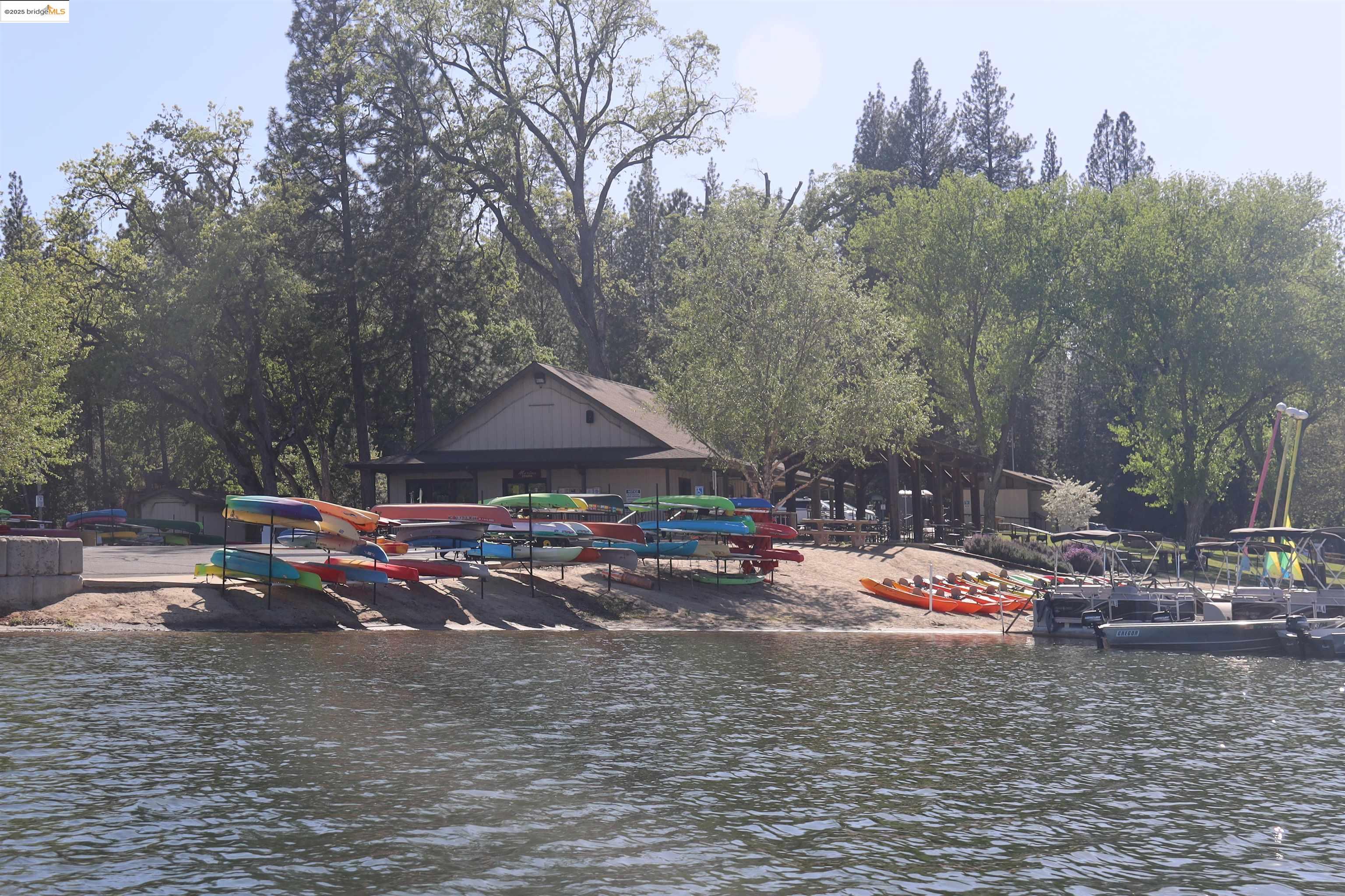 Detail Gallery Image 32 of 35 For 19710 Butler Way, Groveland,  CA 95321 - 3 Beds | 2 Baths