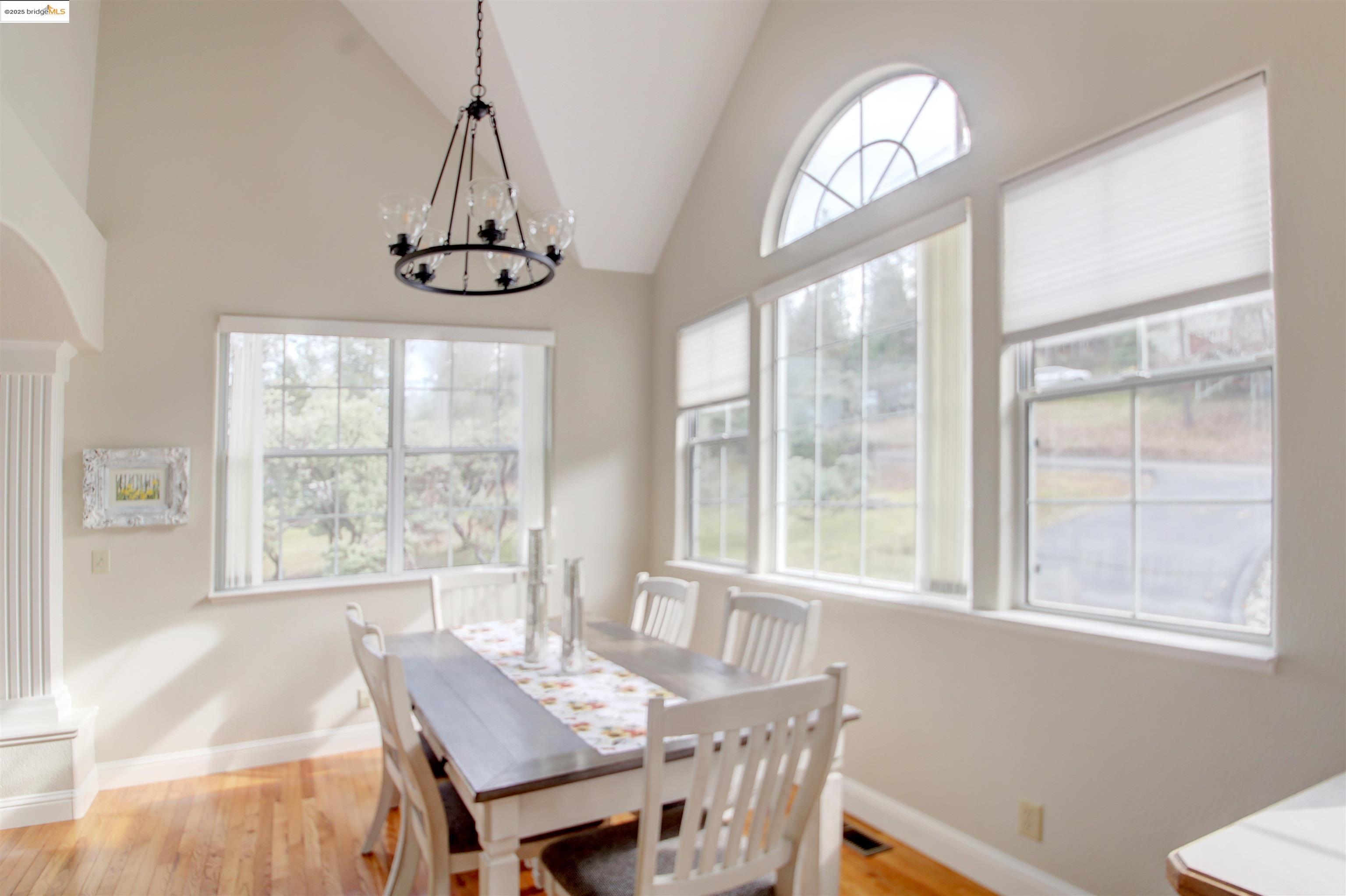 Detail Gallery Image 5 of 35 For 19710 Butler Way, Groveland,  CA 95321 - 3 Beds | 2 Baths