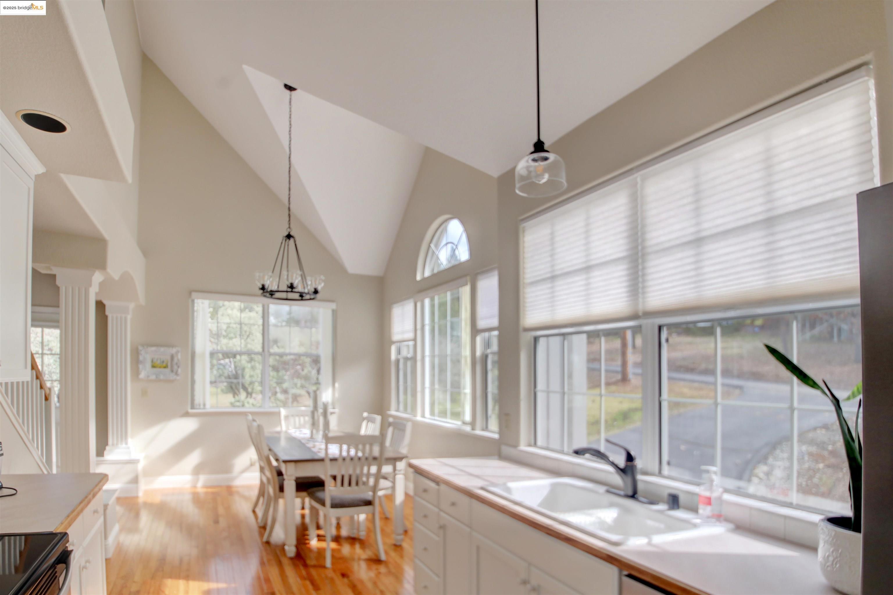 Detail Gallery Image 6 of 35 For 19710 Butler Way, Groveland,  CA 95321 - 3 Beds | 2 Baths