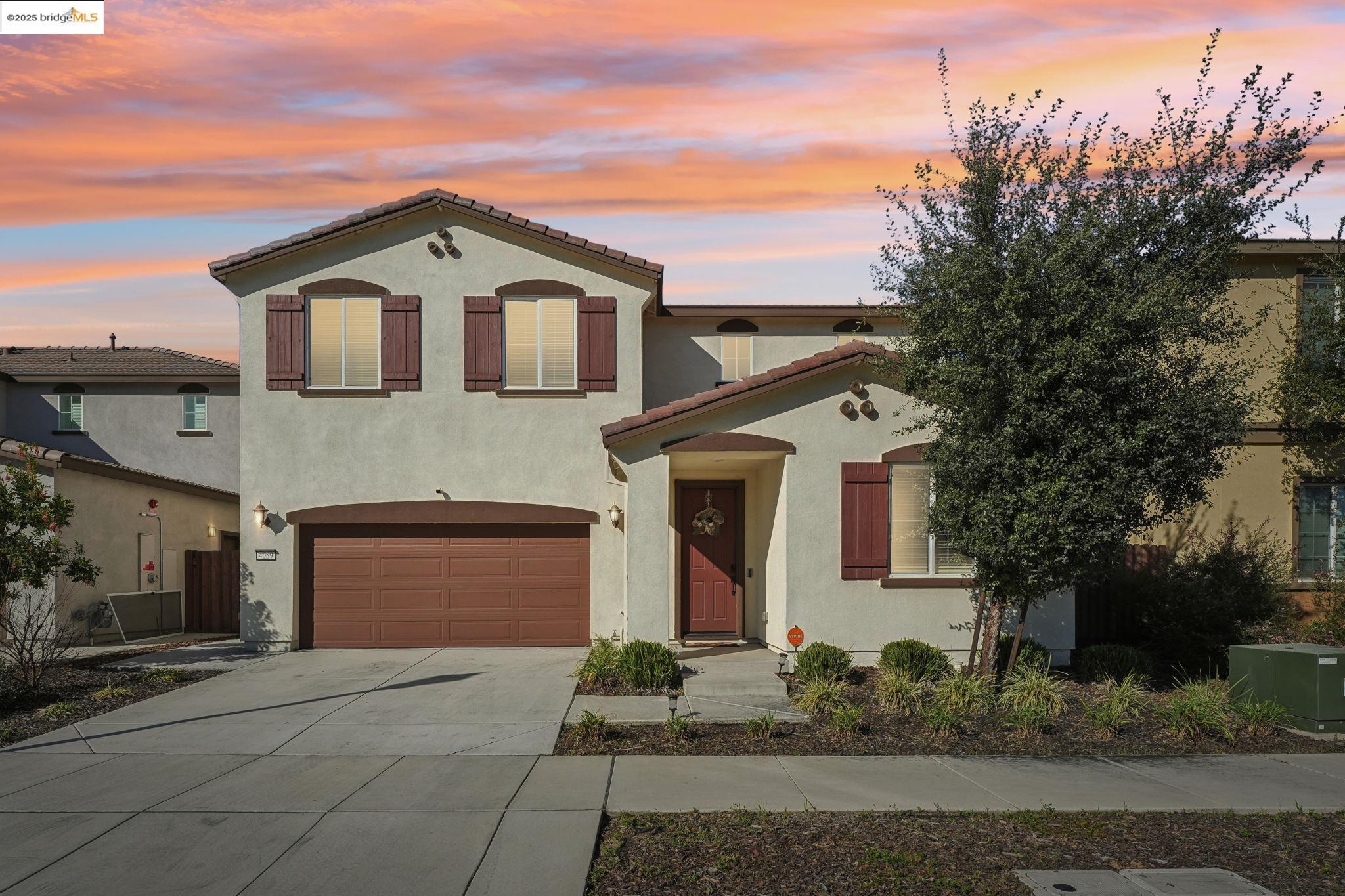 Detail Gallery Image 1 of 1 For 4059 Kenwood Cir, Oakley,  CA 94561 - 4 Beds | 3 Baths