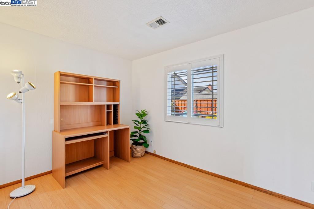 Detail Gallery Image 27 of 60 For 2391 Belvedere Ave, San Leandro,  CA 94577 - 4 Beds | 2 Baths