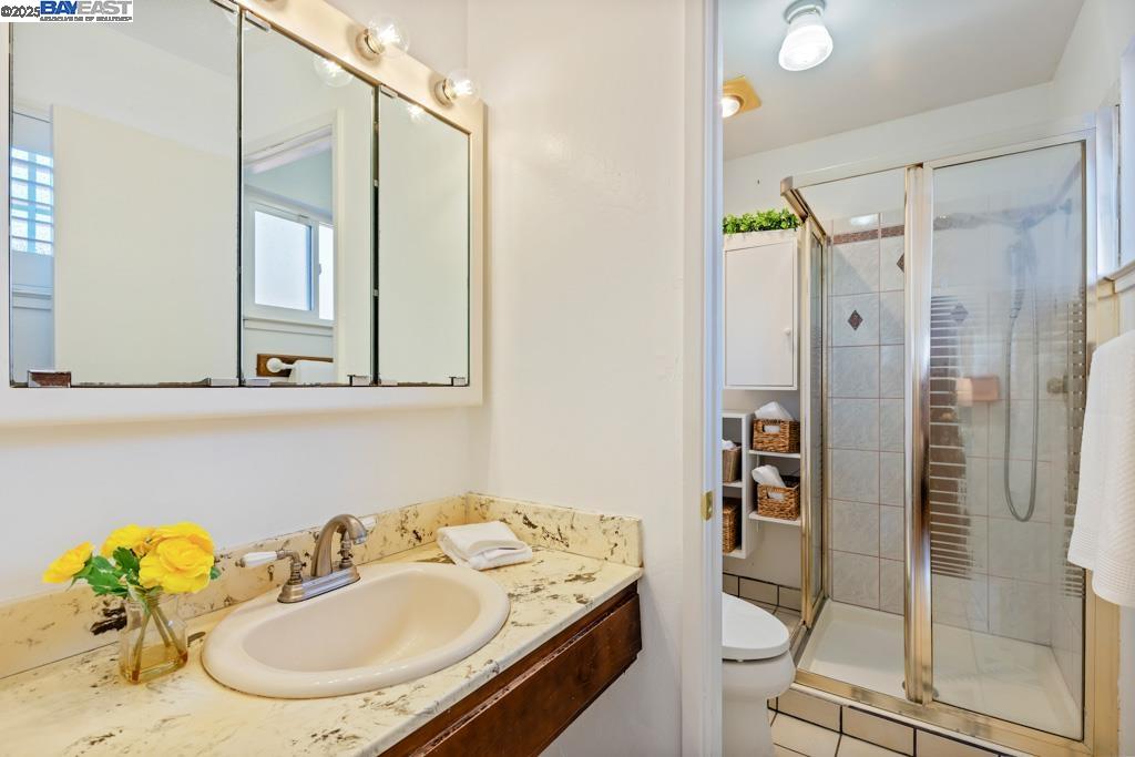 Detail Gallery Image 36 of 60 For 2391 Belvedere Ave, San Leandro,  CA 94577 - 4 Beds | 2 Baths