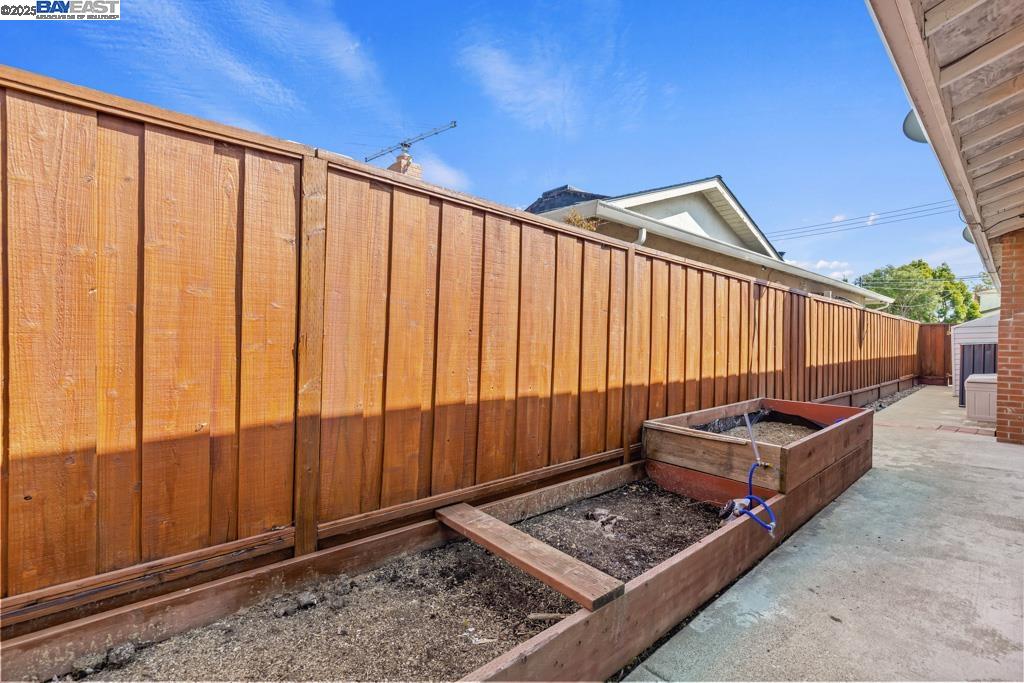 Detail Gallery Image 48 of 60 For 2391 Belvedere Ave, San Leandro,  CA 94577 - 4 Beds | 2 Baths