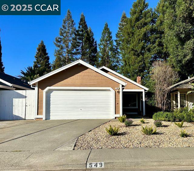 Detail Gallery Image 1 of 1 For 549 Eldridge, Vacaville,  CA 95688 - 3 Beds | 2 Baths