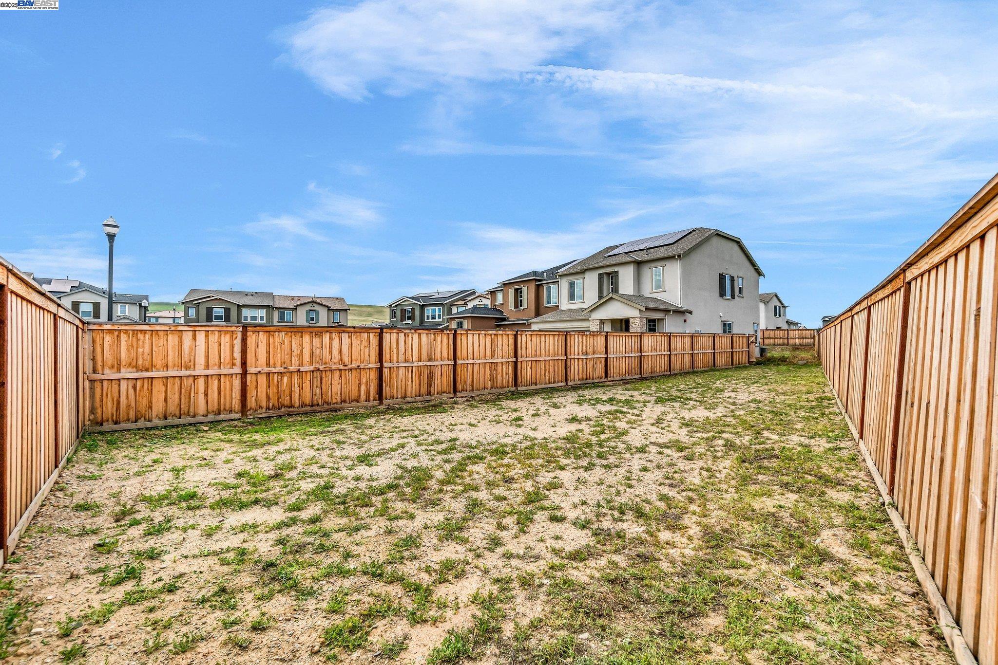Detail Gallery Image 20 of 33 For 5796 Markham Ct, Tracy,  CA 95377 - 4 Beds | 3 Baths