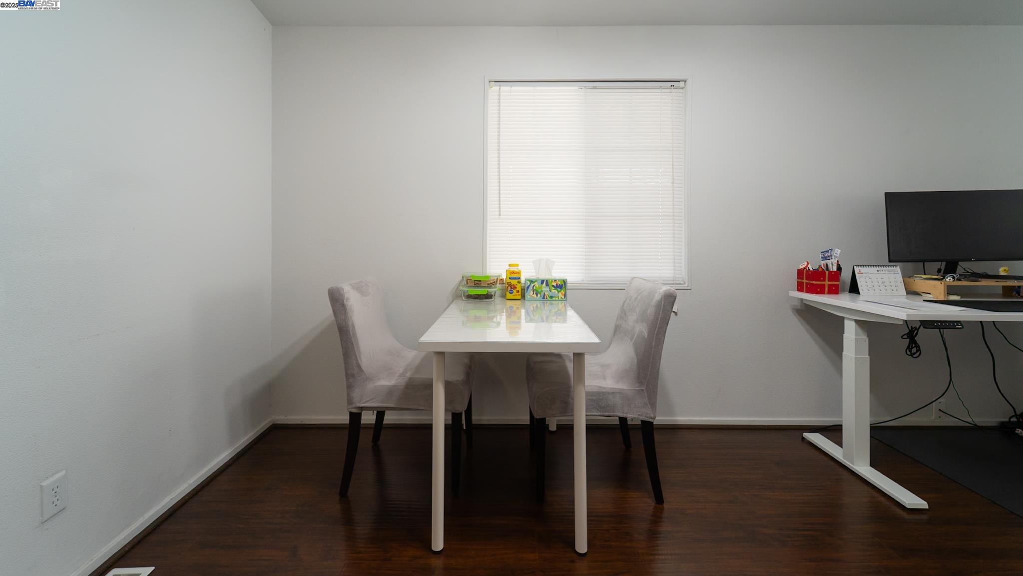 Detail Gallery Image 8 of 22 For 407 Pinefield Rd #407,  San Jose,  CA 95134 - 3 Beds | 2 Baths
