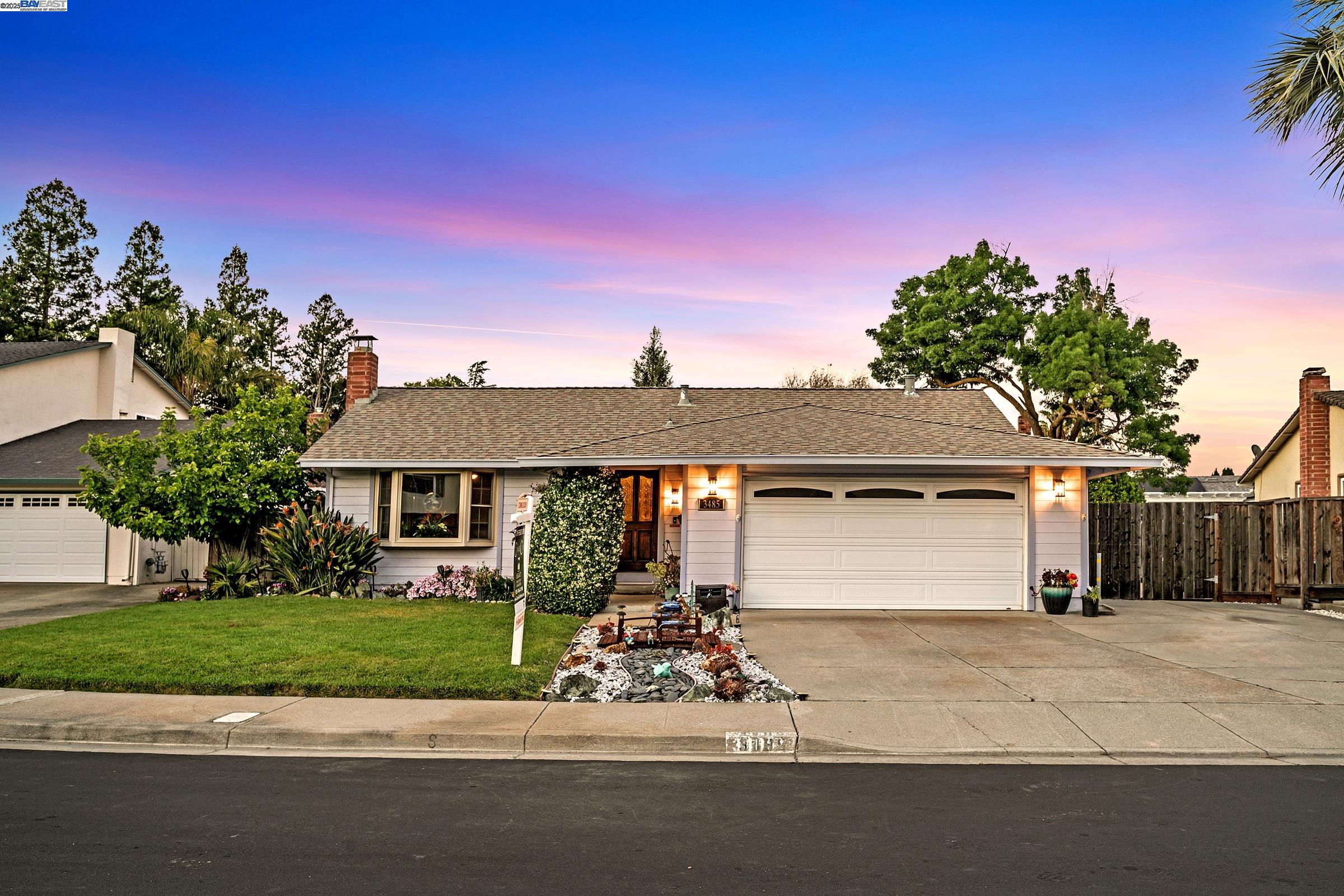 Detail Gallery Image 1 of 1 For 3485 Cumberland Gap Ct, Pleasanton,  CA 94588 - 3 Beds | 2 Baths