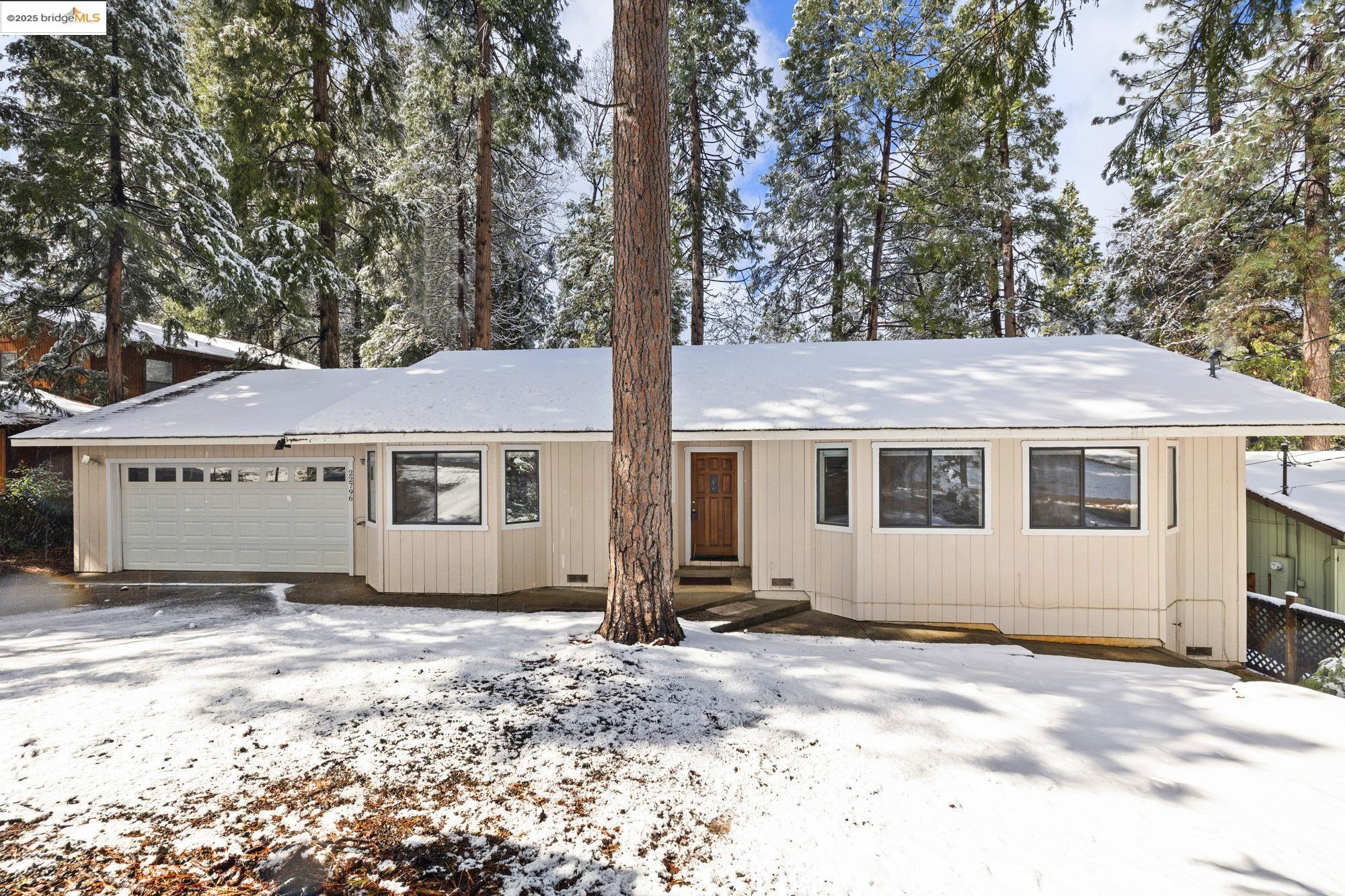 Detail Gallery Image 1 of 1 For 22796 Confidence Rd, Twain Harte,  CA 95383 - 3 Beds | 2 Baths