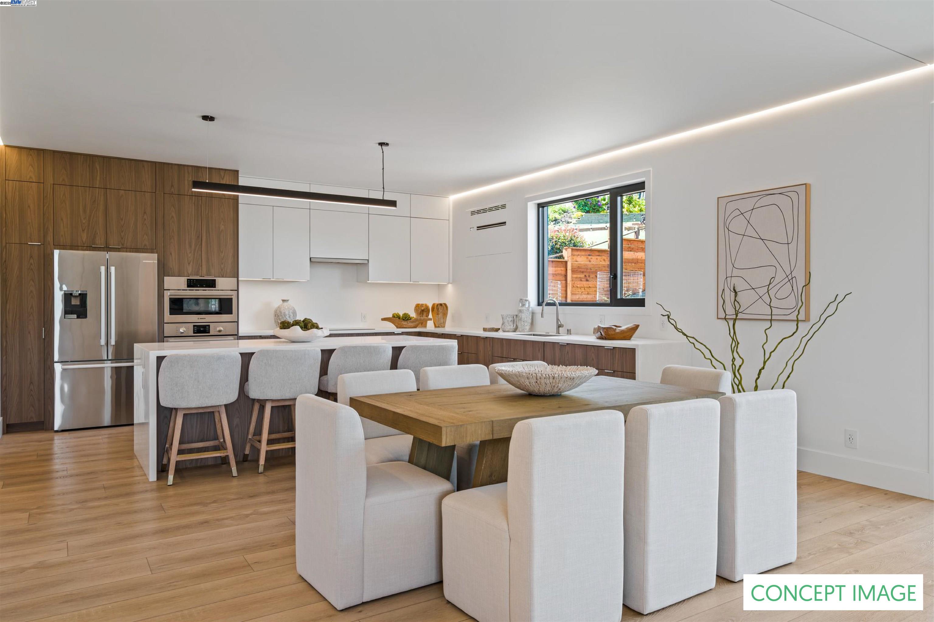 Detail Gallery Image 4 of 12 For 22002 Hoffman Way, Castro Valley,  CA 94546 - 5 Beds | 3/1 Baths