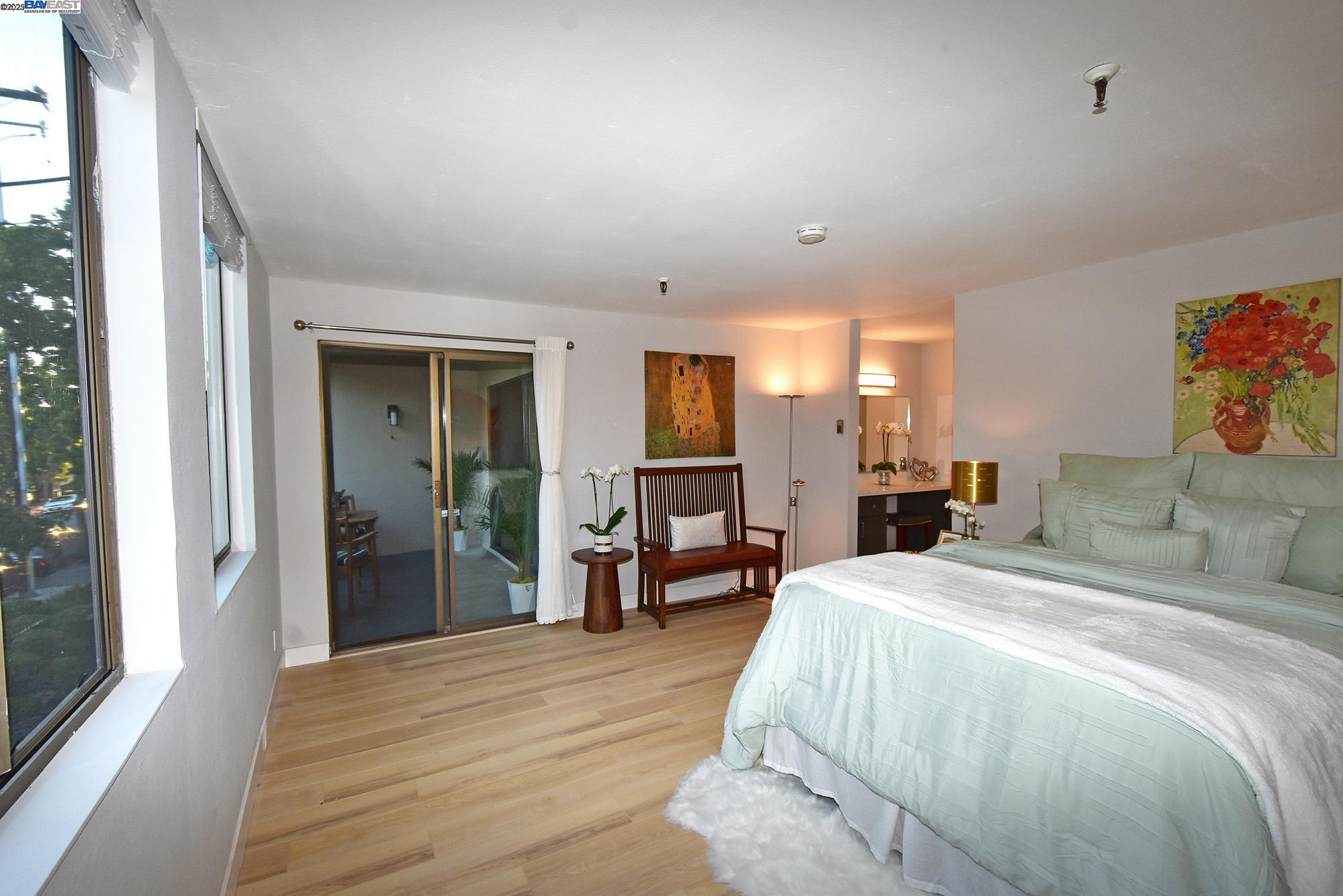 303 Adams St # 109, Oakland, California 94610, 2 Bedrooms Bedrooms, ,2 BathroomsBathrooms,Residential,For Sale,303 Adams St # 109,41087901