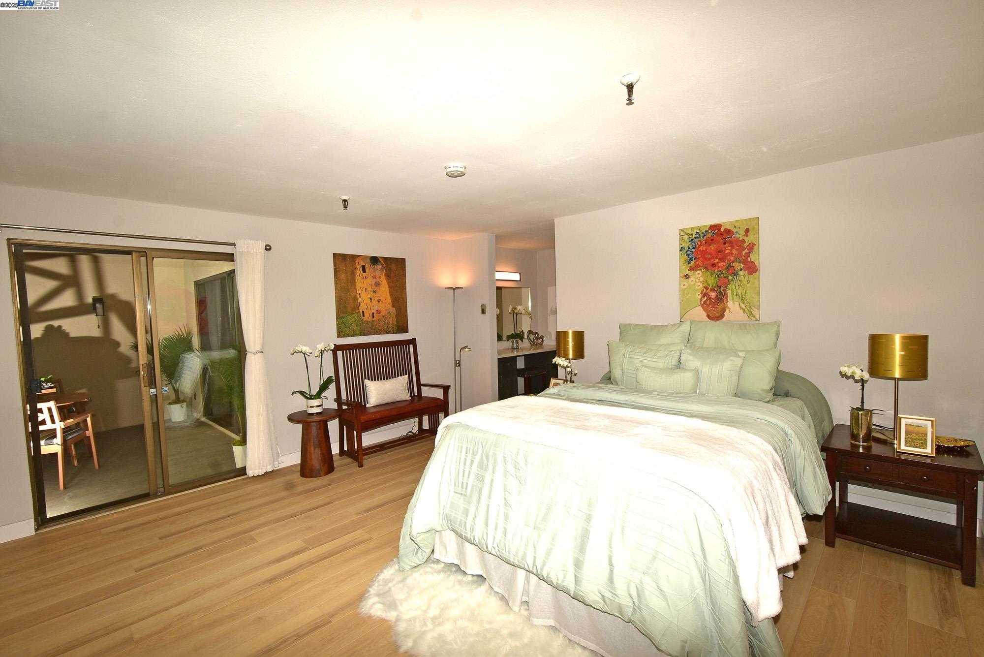 303 Adams St # 109, Oakland, California 94610, 2 Bedrooms Bedrooms, ,2 BathroomsBathrooms,Residential,For Sale,303 Adams St # 109,41087901