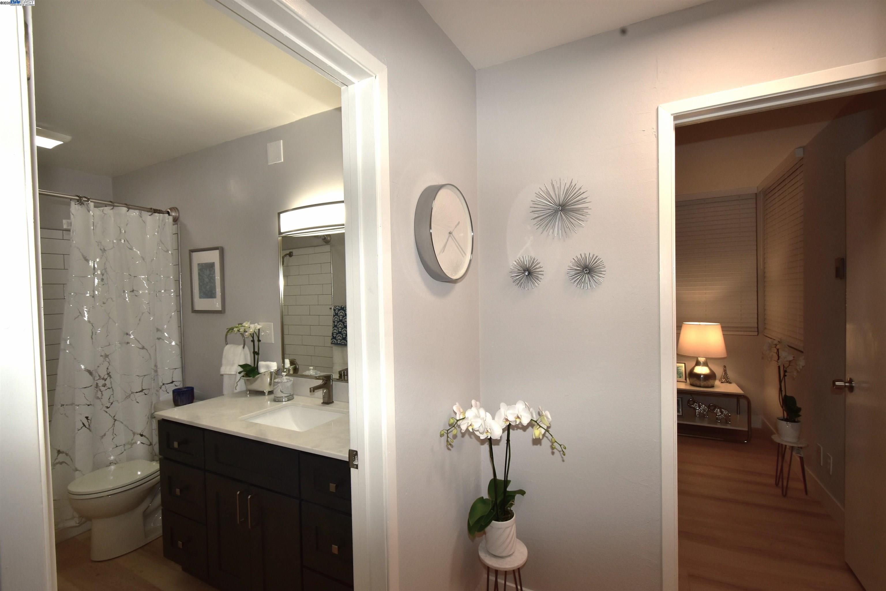 303 Adams St # 109, Oakland, California 94610, 2 Bedrooms Bedrooms, ,2 BathroomsBathrooms,Residential,For Sale,303 Adams St # 109,41087901