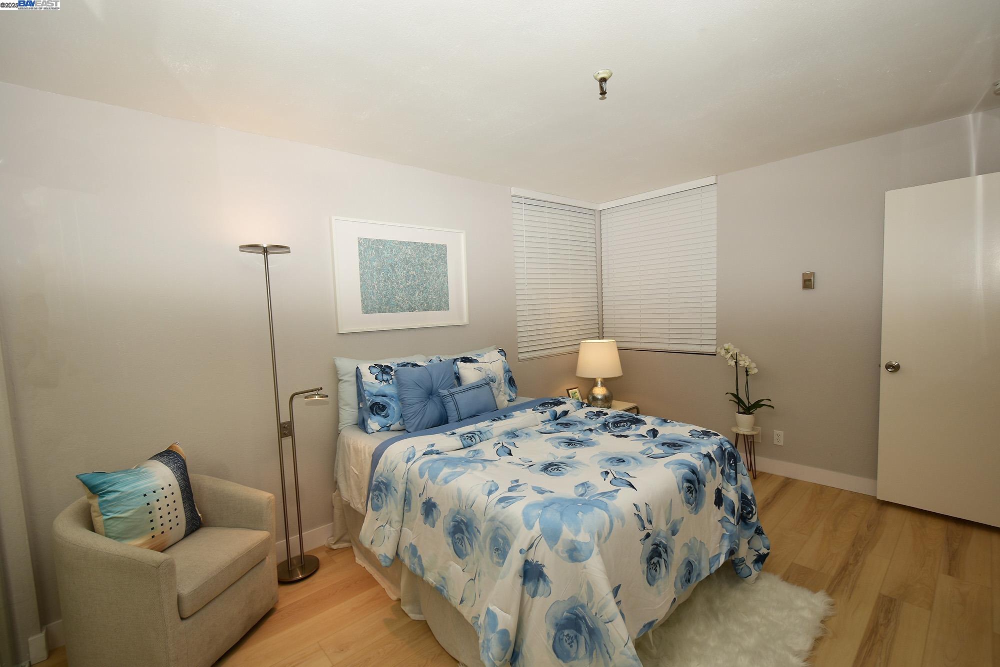 303 Adams St # 109, Oakland, California 94610, 2 Bedrooms Bedrooms, ,2 BathroomsBathrooms,Residential,For Sale,303 Adams St # 109,41087901