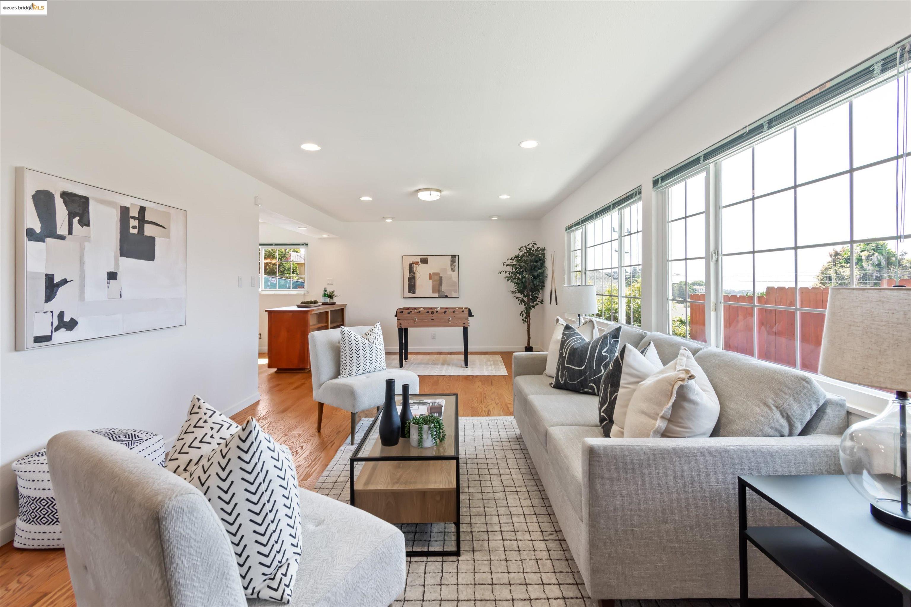 Detail Gallery Image 18 of 22 For 2509 Tulare Ave, El Cerrito,  CA 94530 - 3 Beds | 2/1 Baths