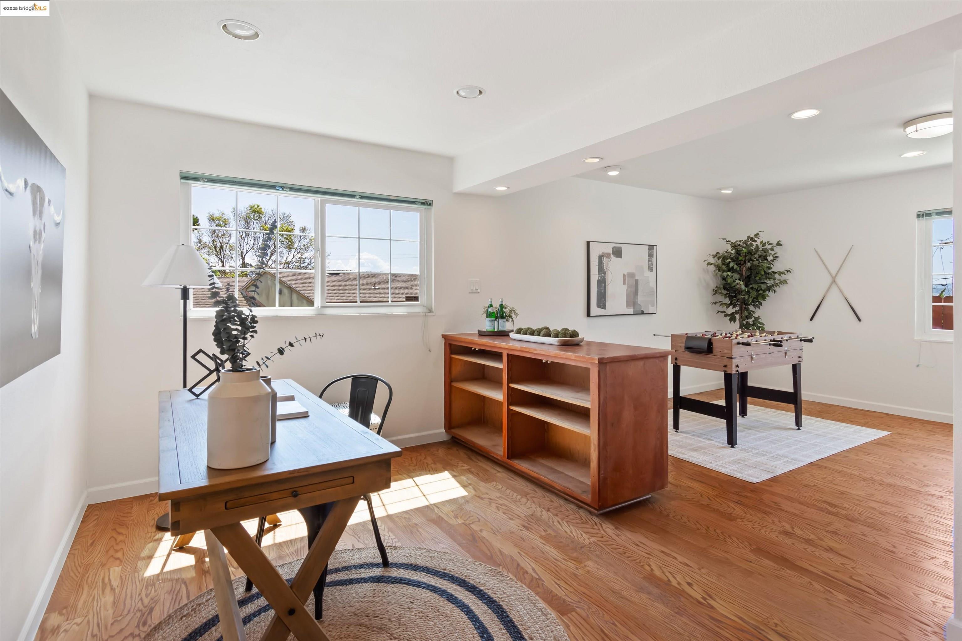Detail Gallery Image 19 of 22 For 2509 Tulare Ave, El Cerrito,  CA 94530 - 3 Beds | 2/1 Baths