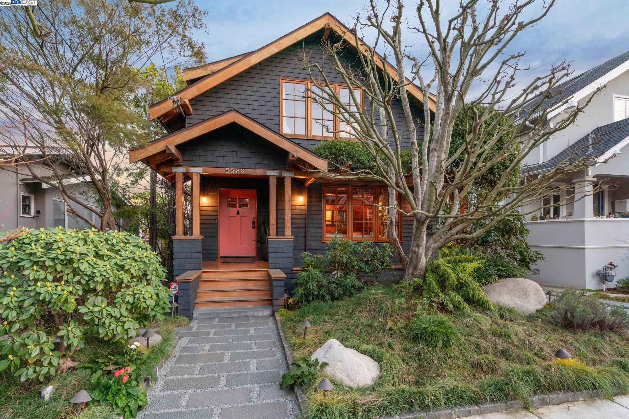 Detail Gallery Image 1 of 1 For 5589 Lawton Ave, Oakland,  CA 94618 - 3 Beds | 3/1 Baths