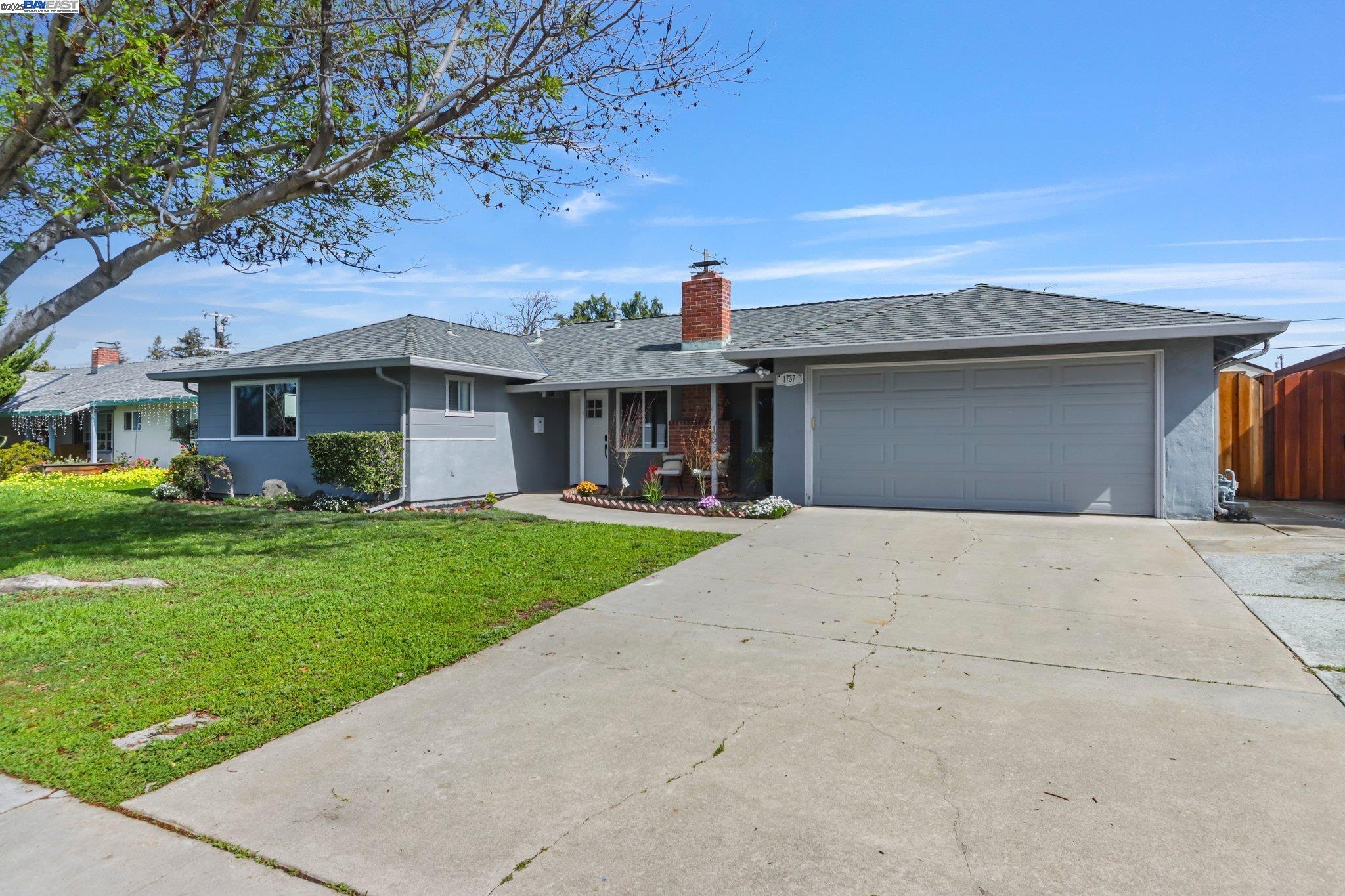 Detail Gallery Image 1 of 1 For 1737 Los Padres Blvd, Santa Clara,  CA 95050 - 4 Beds | 3 Baths