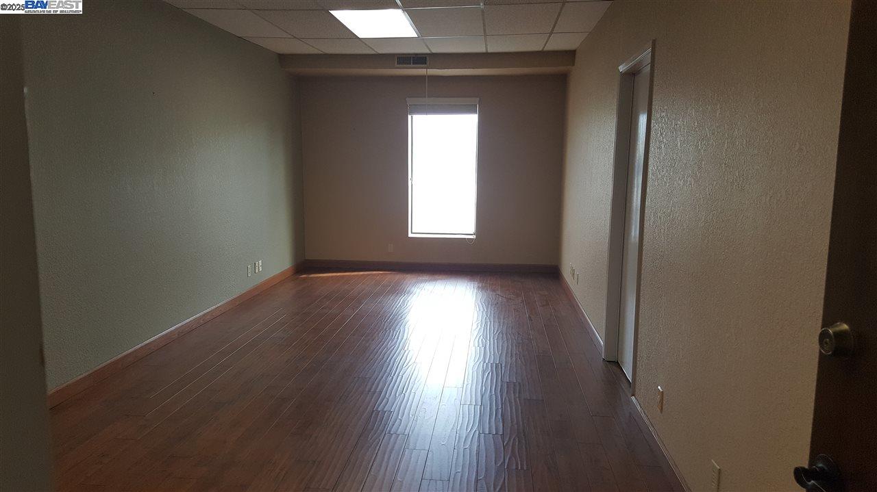 Detail Gallery Image 13 of 19 For 4047 1st St Suite 114, Livermore,  CA 94551 - – Beds | – Baths