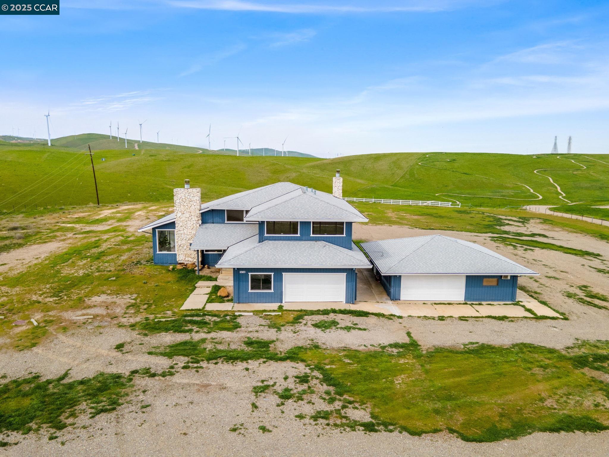 Detail Gallery Image 4 of 36 For 14740 Altamont Pass Rd, Mountain House,  CA 95391 - 4 Beds | 3 Baths