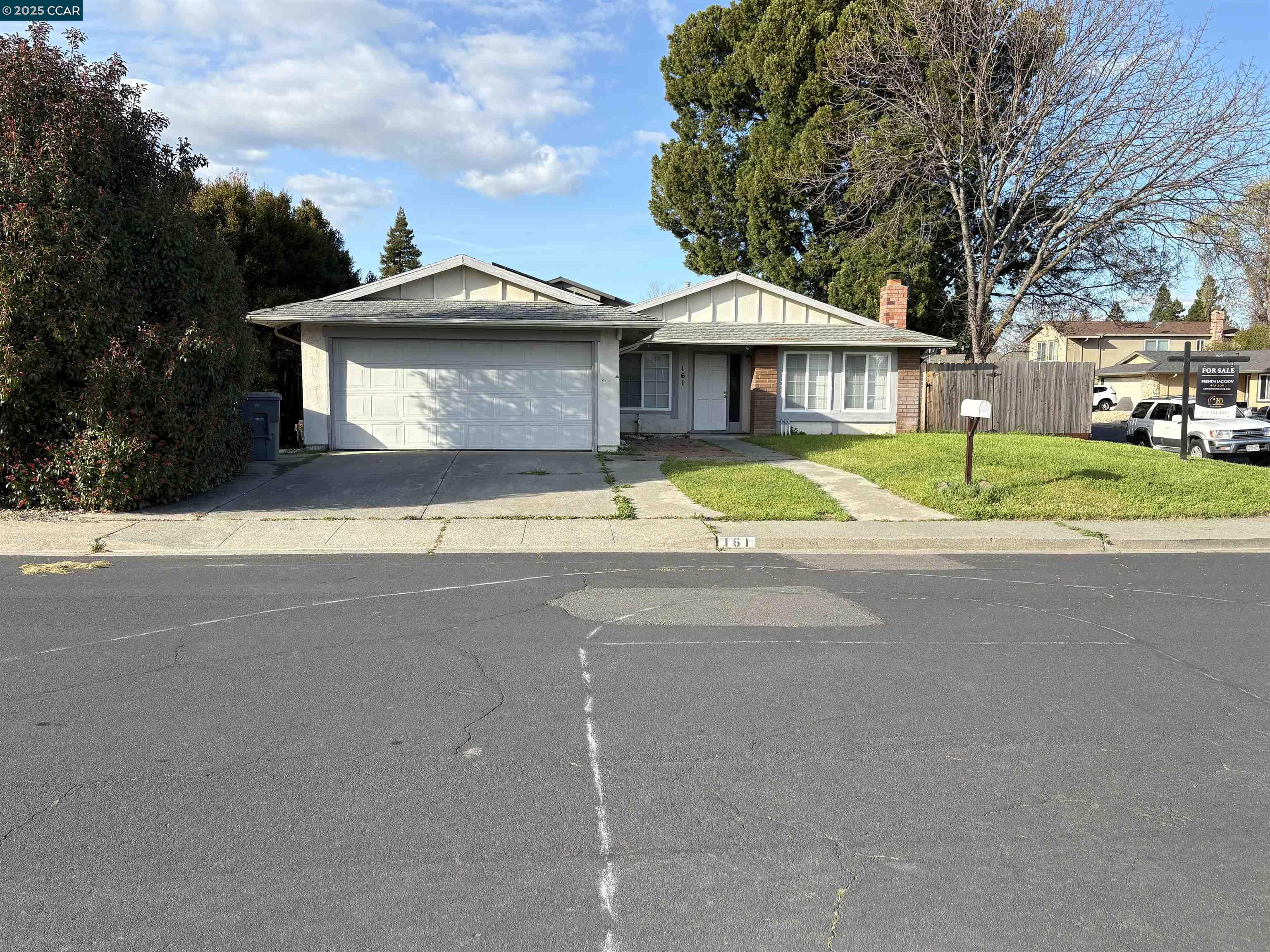 Detail Gallery Image 1 of 1 For 161 Shefield, Vacaville,  CA 95687 - 3 Beds | 2 Baths