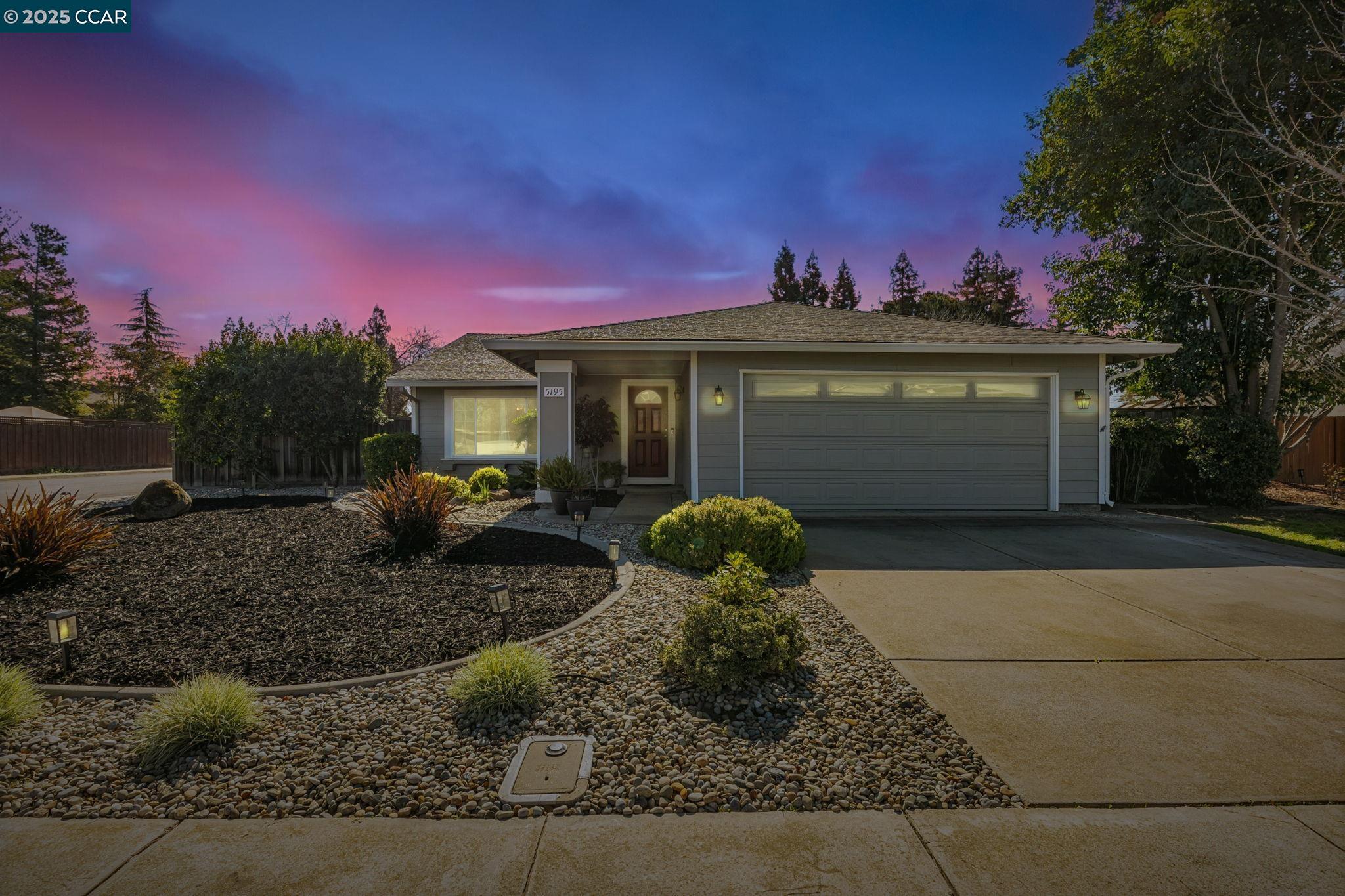 Detail Gallery Image 1 of 1 For 5195 Bianca Way, Livermore,  CA 94550 - 3 Beds | 2 Baths
