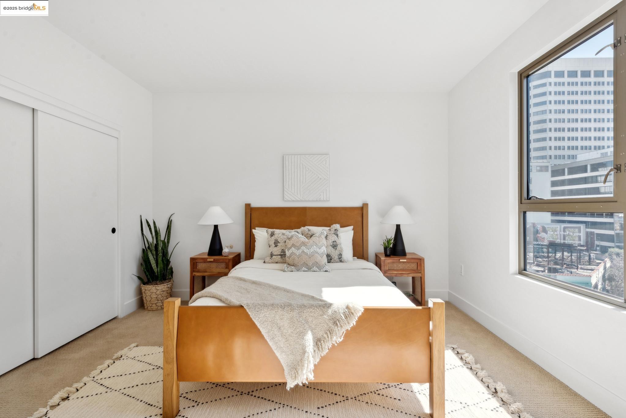 438 W Grand Ave # 717, Oakland, California 94612, 1 Bedroom Bedrooms, 4 Rooms Rooms,1 BathroomBathrooms,Residential,For Sale,438 W Grand Ave # 717,41087984