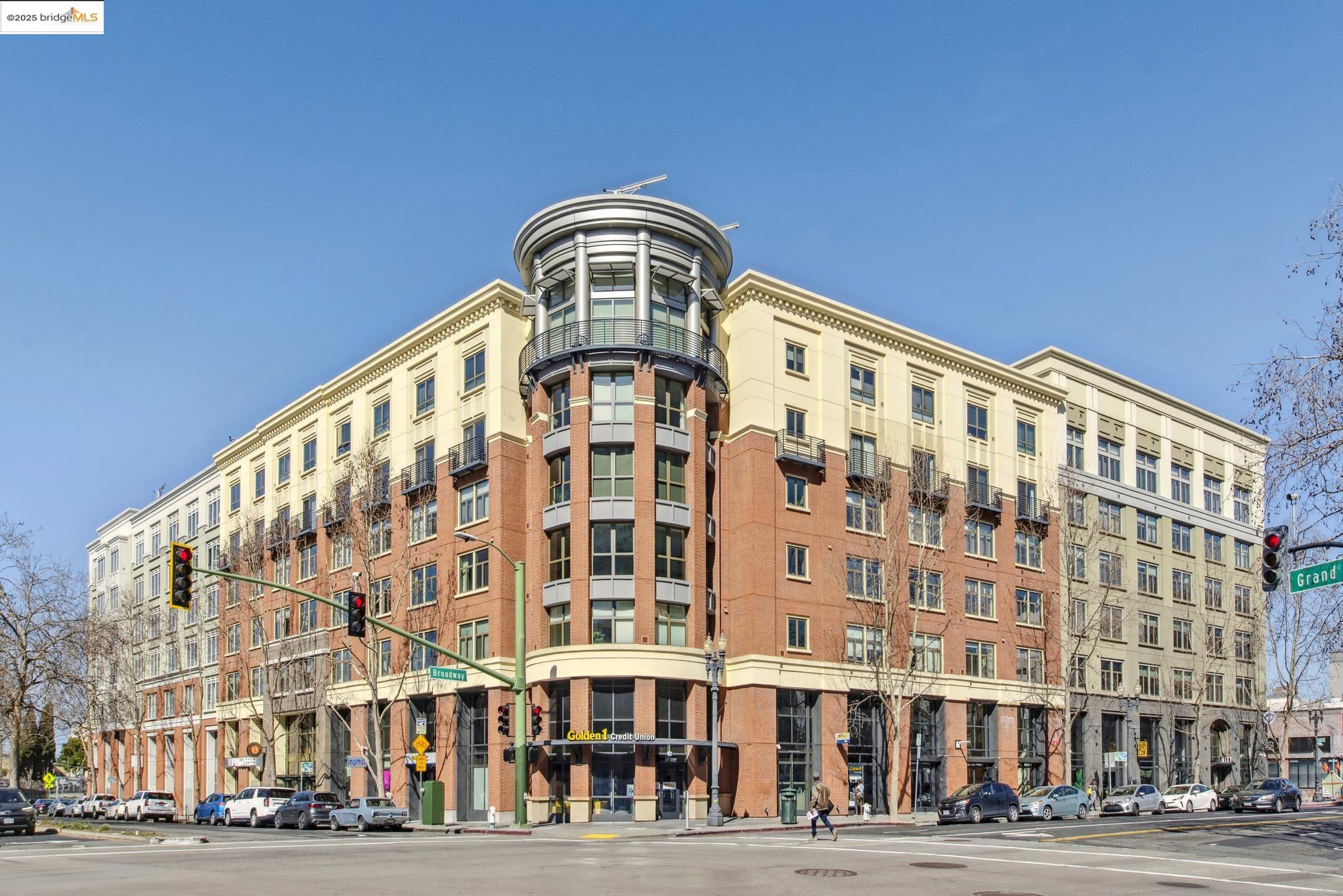 438 W Grand Ave # 717, Oakland, California 94612, 1 Bedroom Bedrooms, 4 Rooms Rooms,1 BathroomBathrooms,Residential,For Sale,438 W Grand Ave # 717,41087984