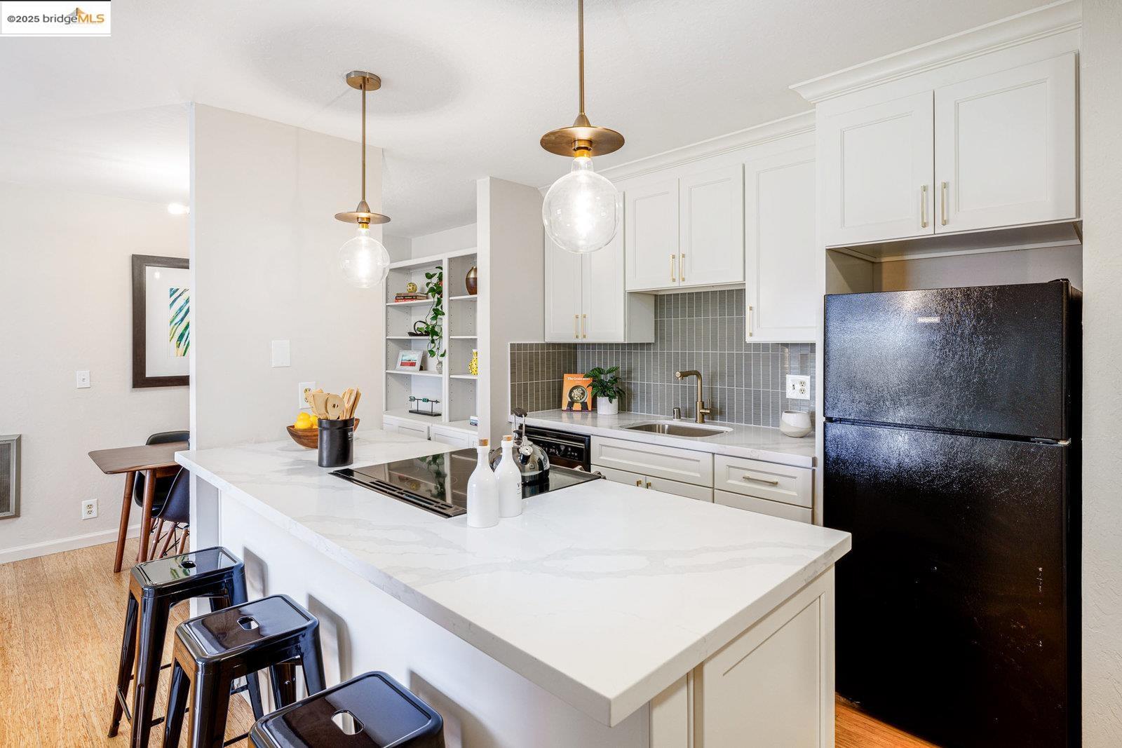 Photo #9: 41087987 Listing: Photo #9