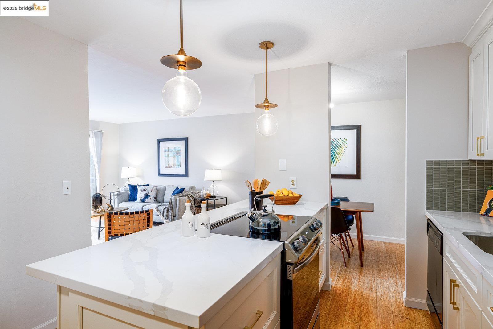 Photo #10: 41087987 Listing: Photo #10