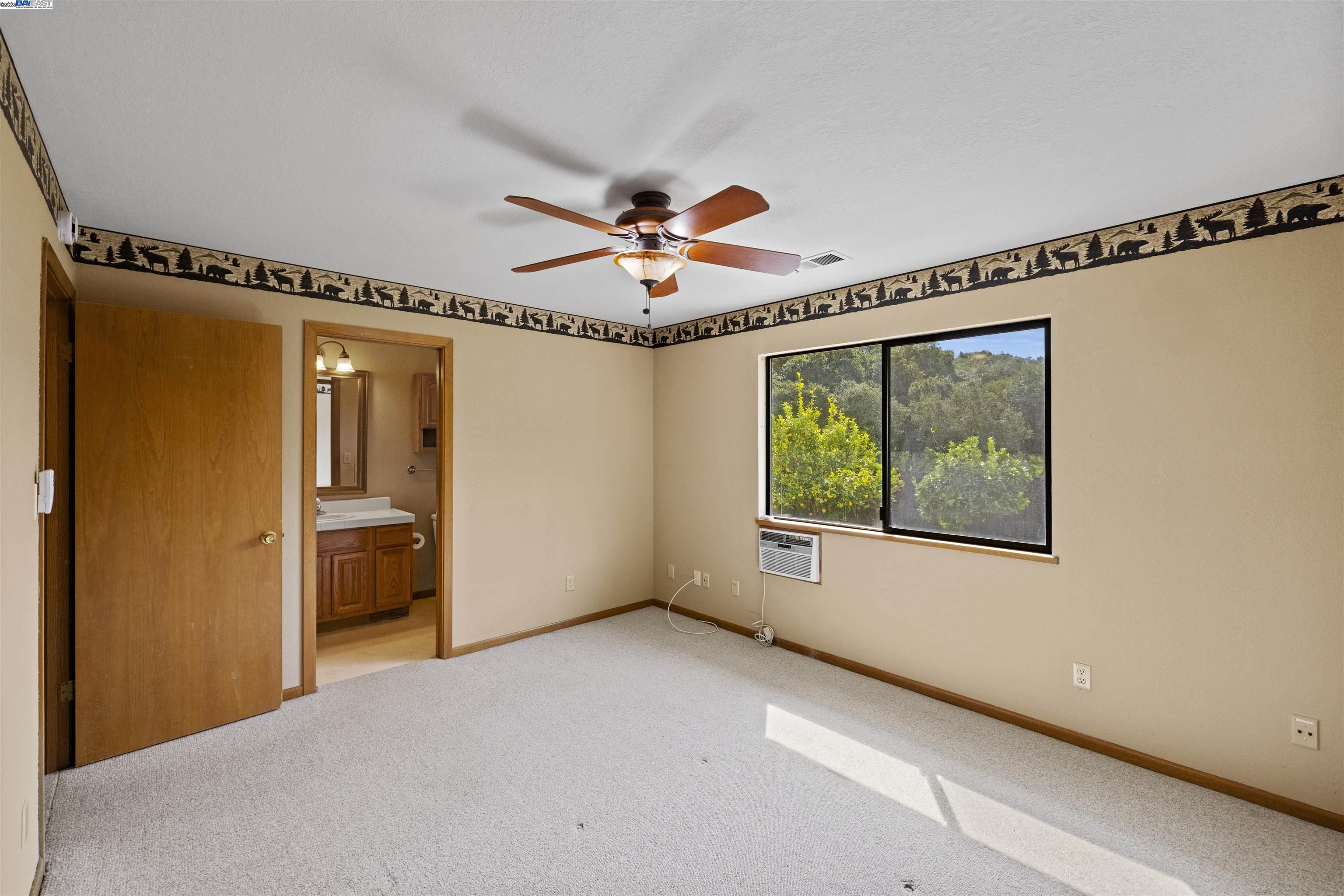 Detail Gallery Image 13 of 44 For 6739 Leon Dr, Salinas,  CA 93907 - 3 Beds | 2 Baths
