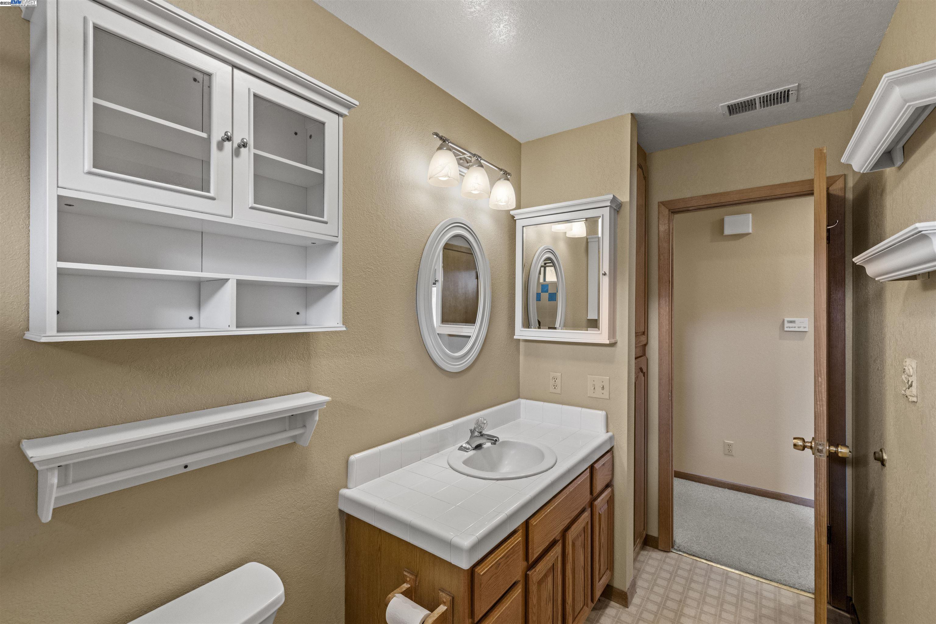 Detail Gallery Image 18 of 44 For 6739 Leon Dr, Salinas,  CA 93907 - 3 Beds | 2 Baths