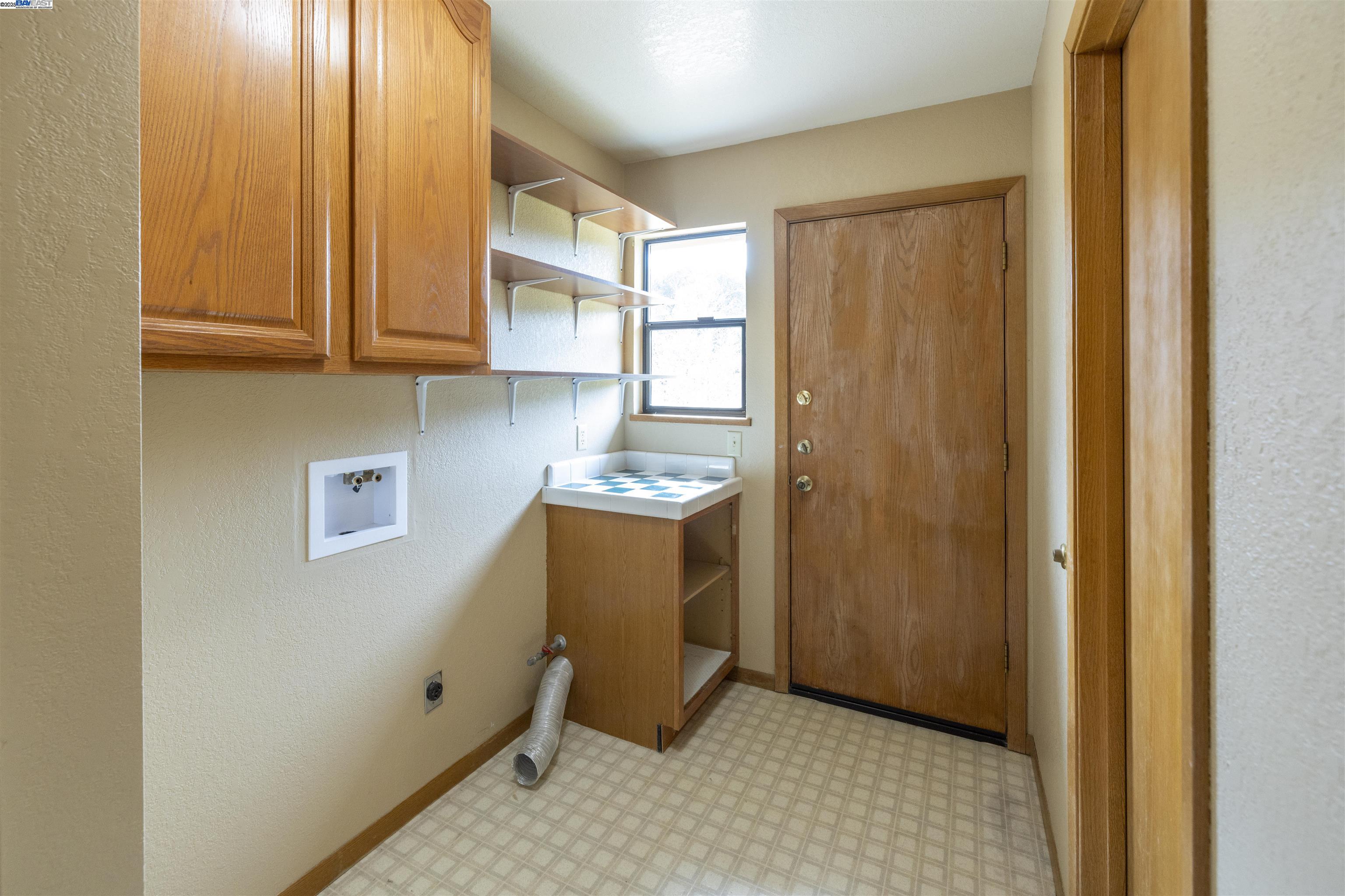 Detail Gallery Image 21 of 44 For 6739 Leon Dr, Salinas,  CA 93907 - 3 Beds | 2 Baths