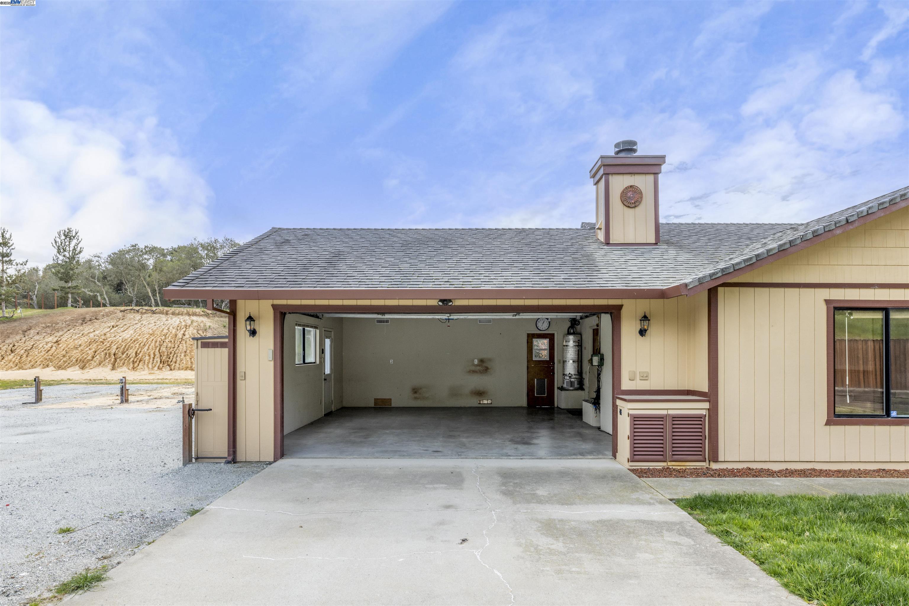 Detail Gallery Image 22 of 44 For 6739 Leon Dr, Salinas,  CA 93907 - 3 Beds | 2 Baths