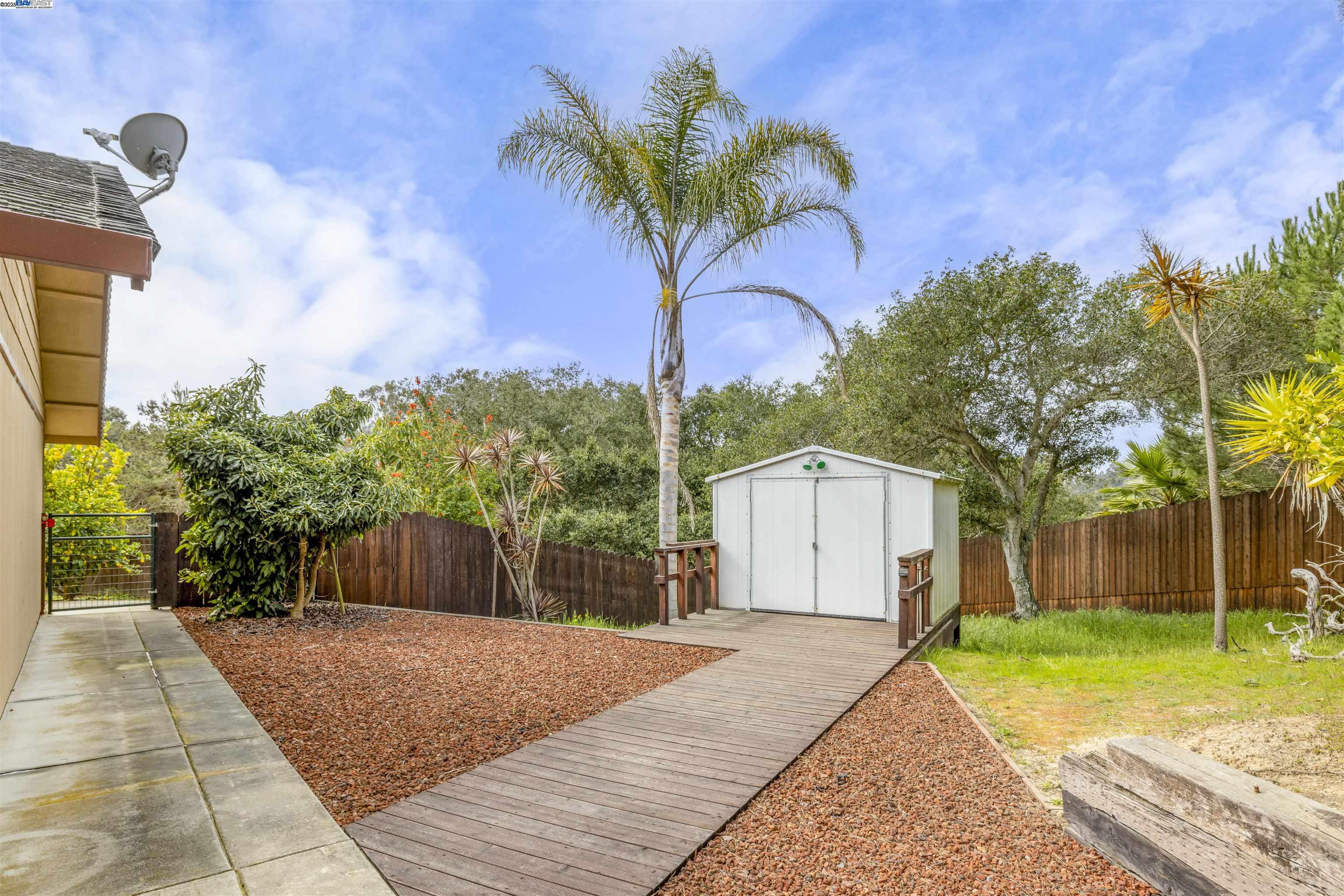 Detail Gallery Image 25 of 44 For 6739 Leon Dr, Salinas,  CA 93907 - 3 Beds | 2 Baths