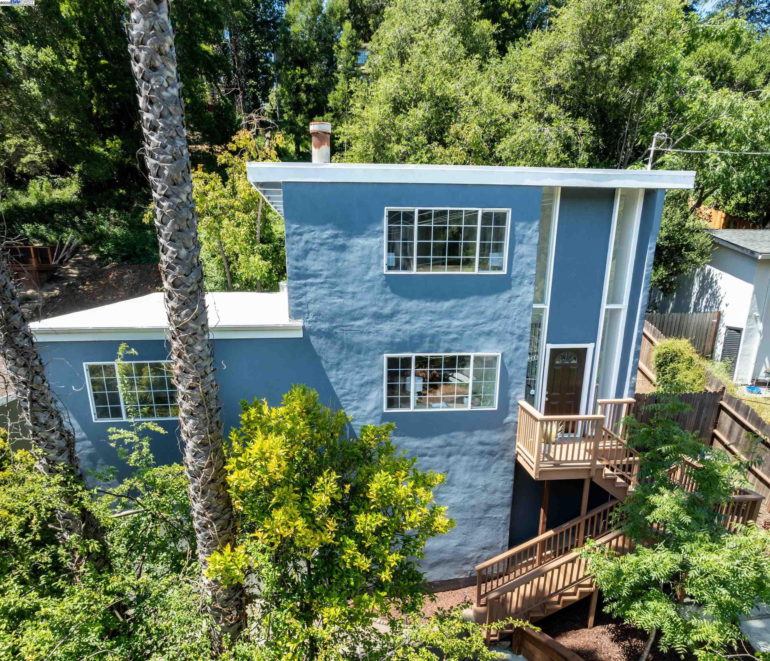 Detail Gallery Image 1 of 1 For 3888 Delmont Ave., Oakland,  CA 94605 - 4 Beds | 3 Baths