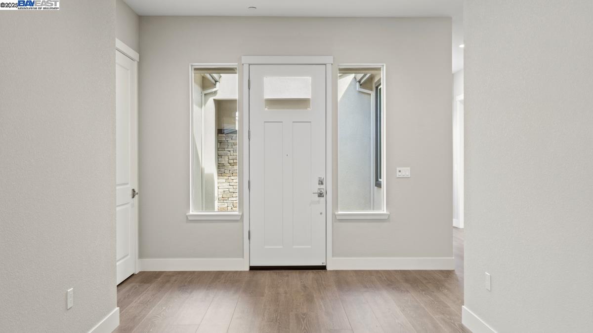 Detail Gallery Image 20 of 29 For 1084 Kestrel Street, Manteca,  CA 95336 - 2 Beds | 2/1 Baths
