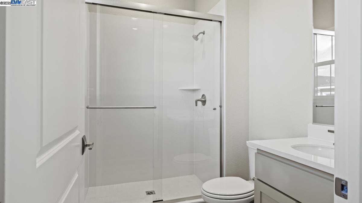 Detail Gallery Image 25 of 29 For 1084 Kestrel Street, Manteca,  CA 95336 - 2 Beds | 2/1 Baths