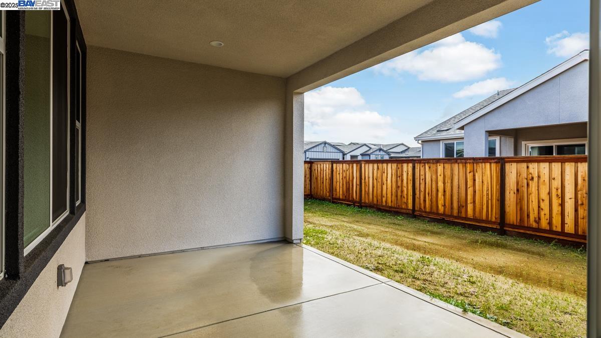 Detail Gallery Image 28 of 29 For 1084 Kestrel Street, Manteca,  CA 95336 - 2 Beds | 2/1 Baths