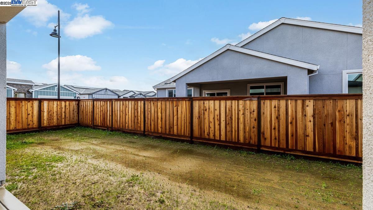 Detail Gallery Image 29 of 29 For 1084 Kestrel Street, Manteca,  CA 95336 - 2 Beds | 2/1 Baths