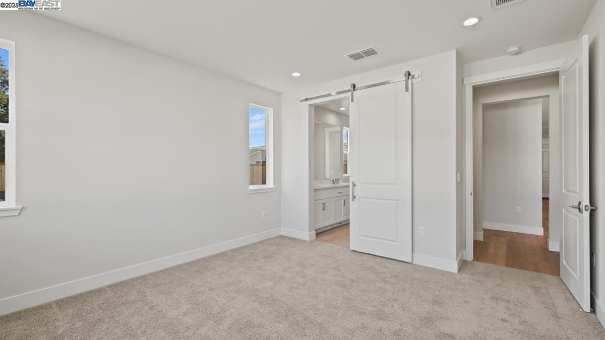 Detail Gallery Image 12 of 26 For 1095 Heathridge Street, Manteca,  CA 95336 - 2 Beds | 2 Baths