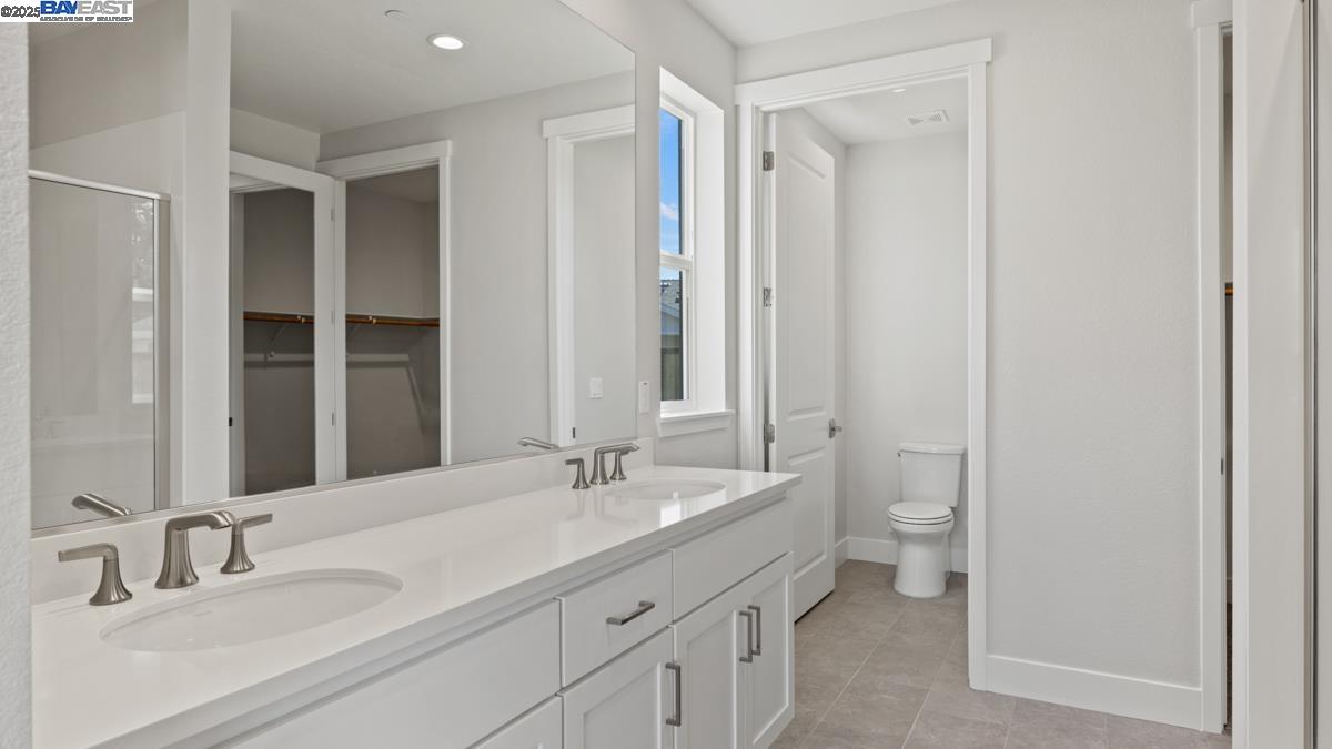 Detail Gallery Image 13 of 26 For 1095 Heathridge Street, Manteca,  CA 95336 - 2 Beds | 2 Baths