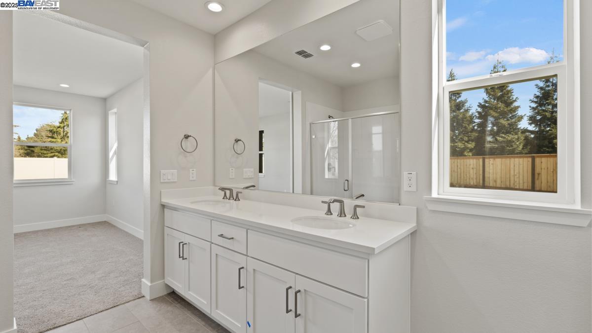 Detail Gallery Image 15 of 26 For 1095 Heathridge Street, Manteca,  CA 95336 - 2 Beds | 2 Baths