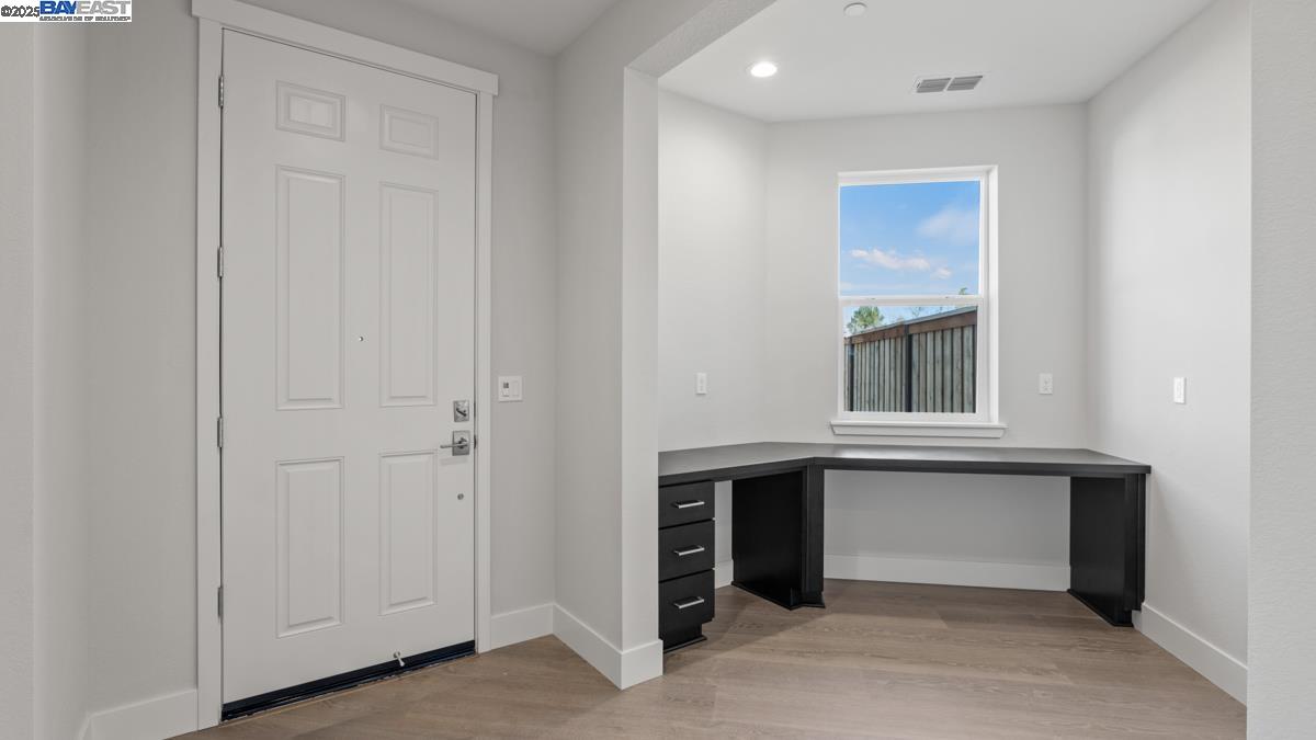 Detail Gallery Image 18 of 25 For 1396 Crescent Ave, Manteca,  CA 95336 - 2 Beds | 2 Baths