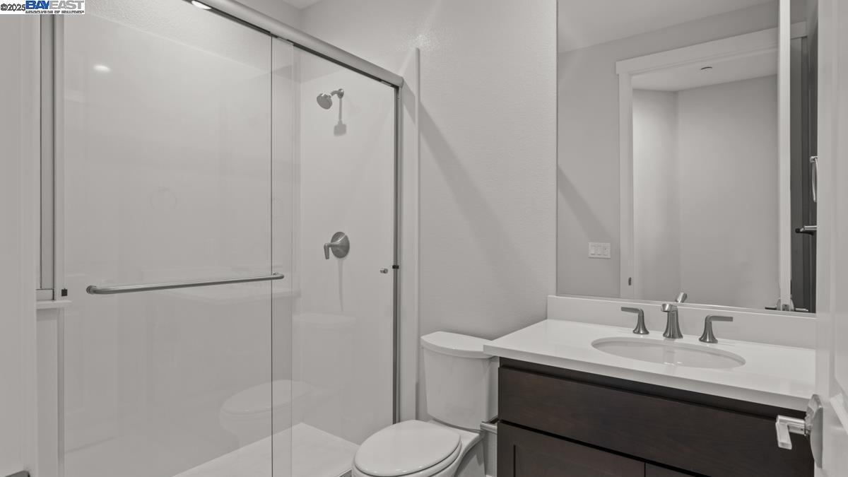 Detail Gallery Image 22 of 25 For 1396 Crescent Ave, Manteca,  CA 95336 - 2 Beds | 2 Baths