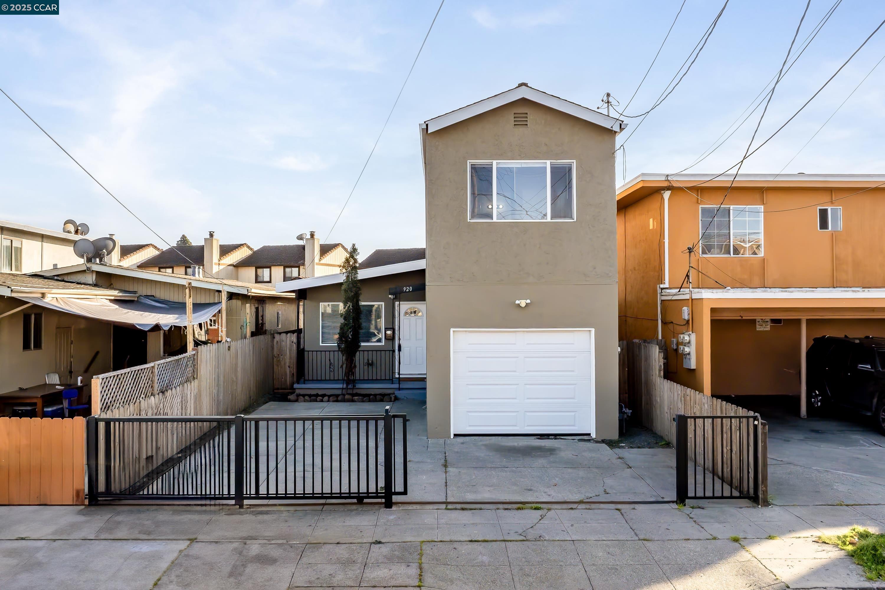 Detail Gallery Image 1 of 1 For 920 Trenton Blvd, San Pablo,  CA 94806 - 3 Beds | 2 Baths