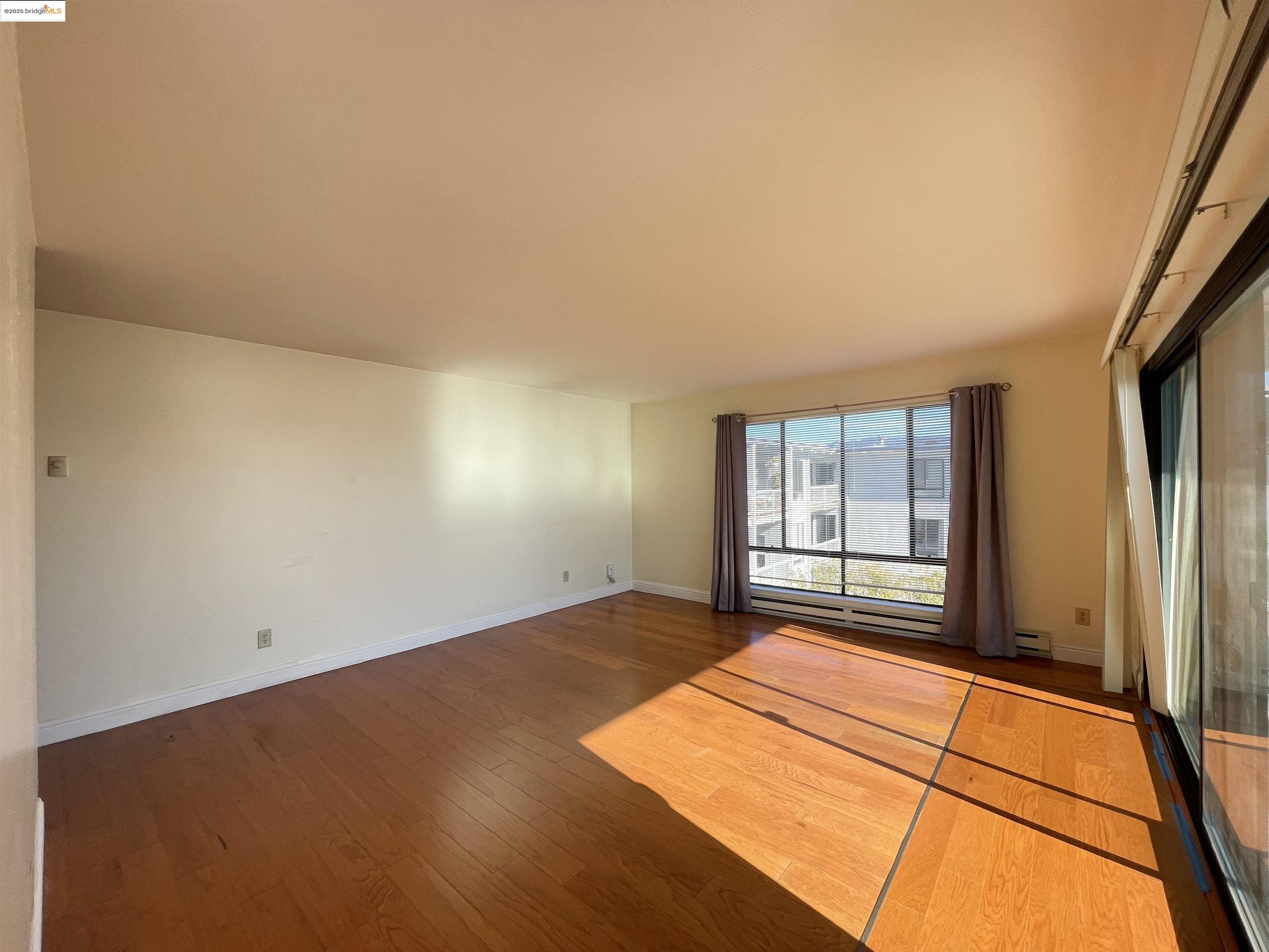 Photo #2: 41088037 Listing 